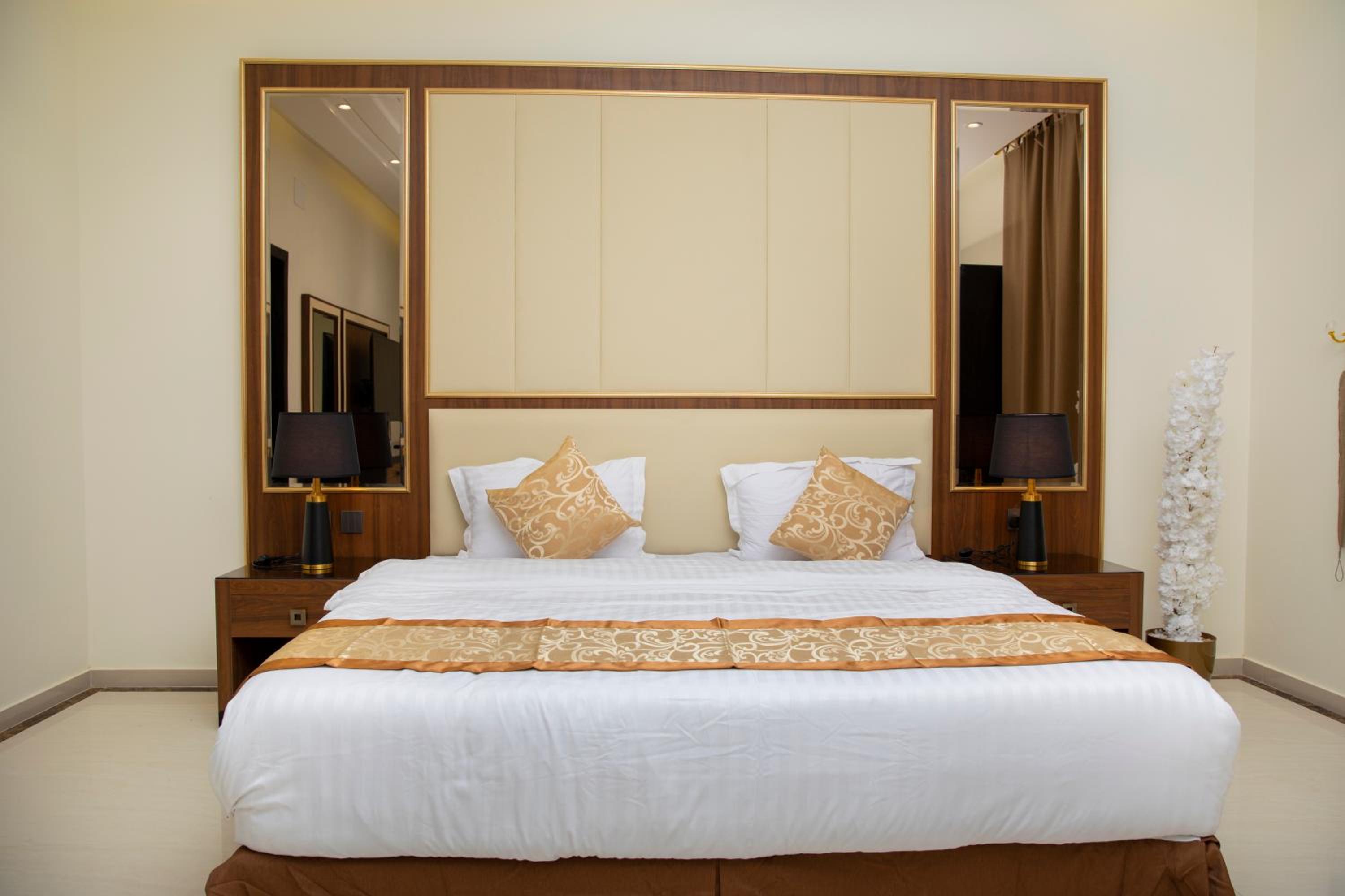 Executive Suite photo 1
