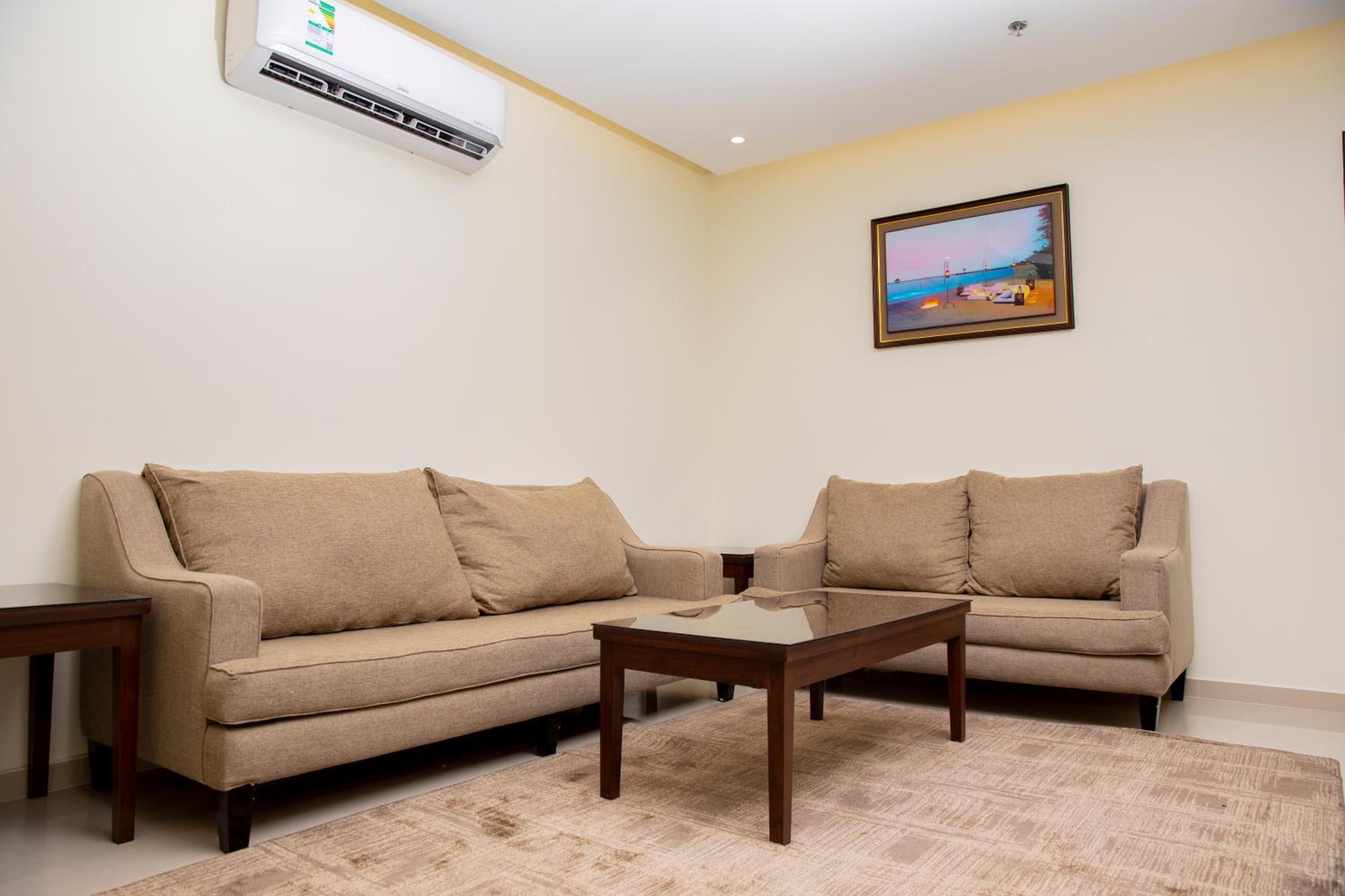Two-Bedroom Suite photo 2