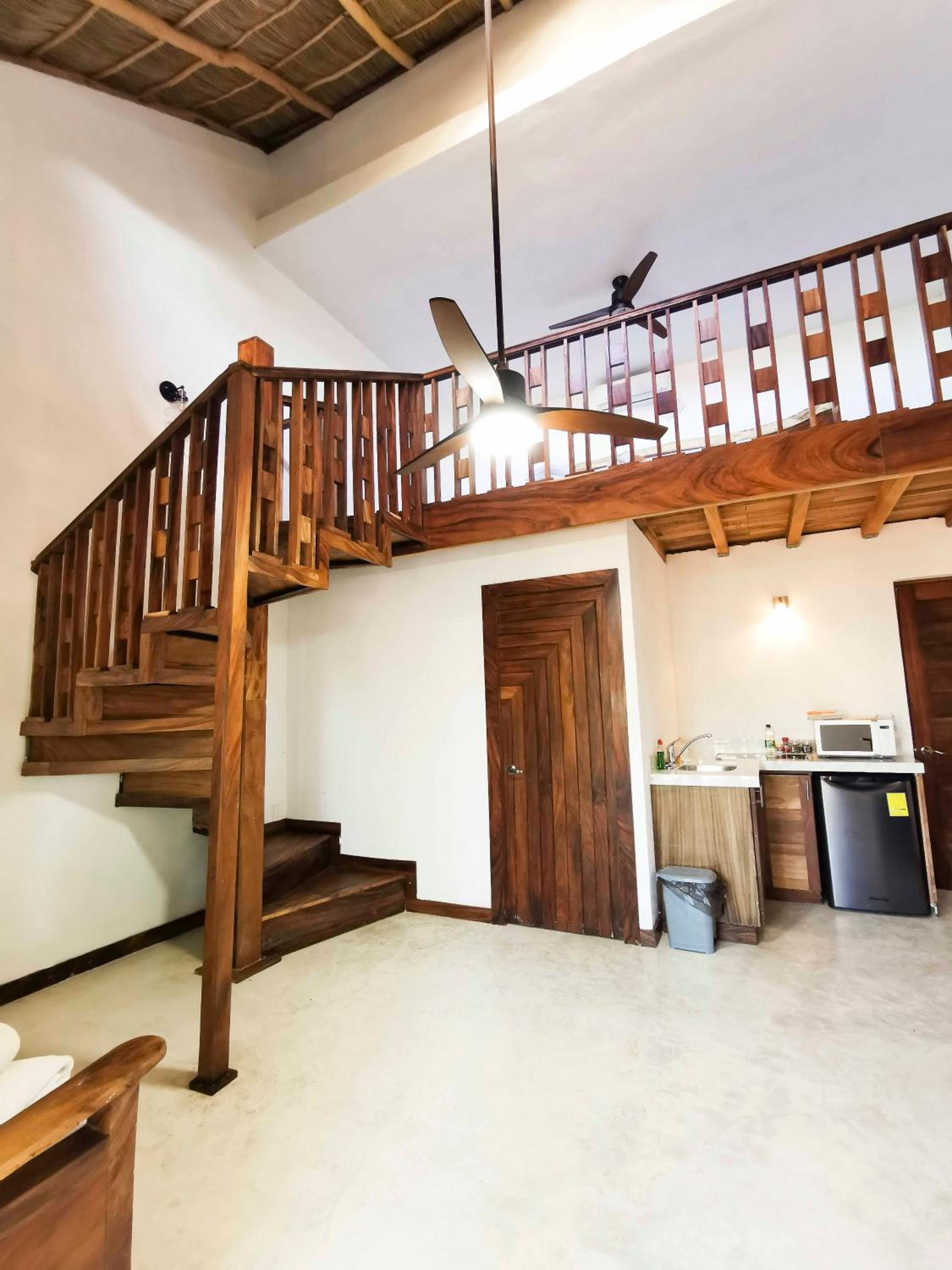Family Room with Balcony - Photo 5