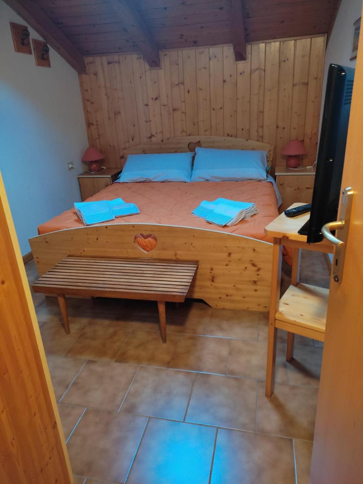 Three-Bedroom Apartment - Photo 1