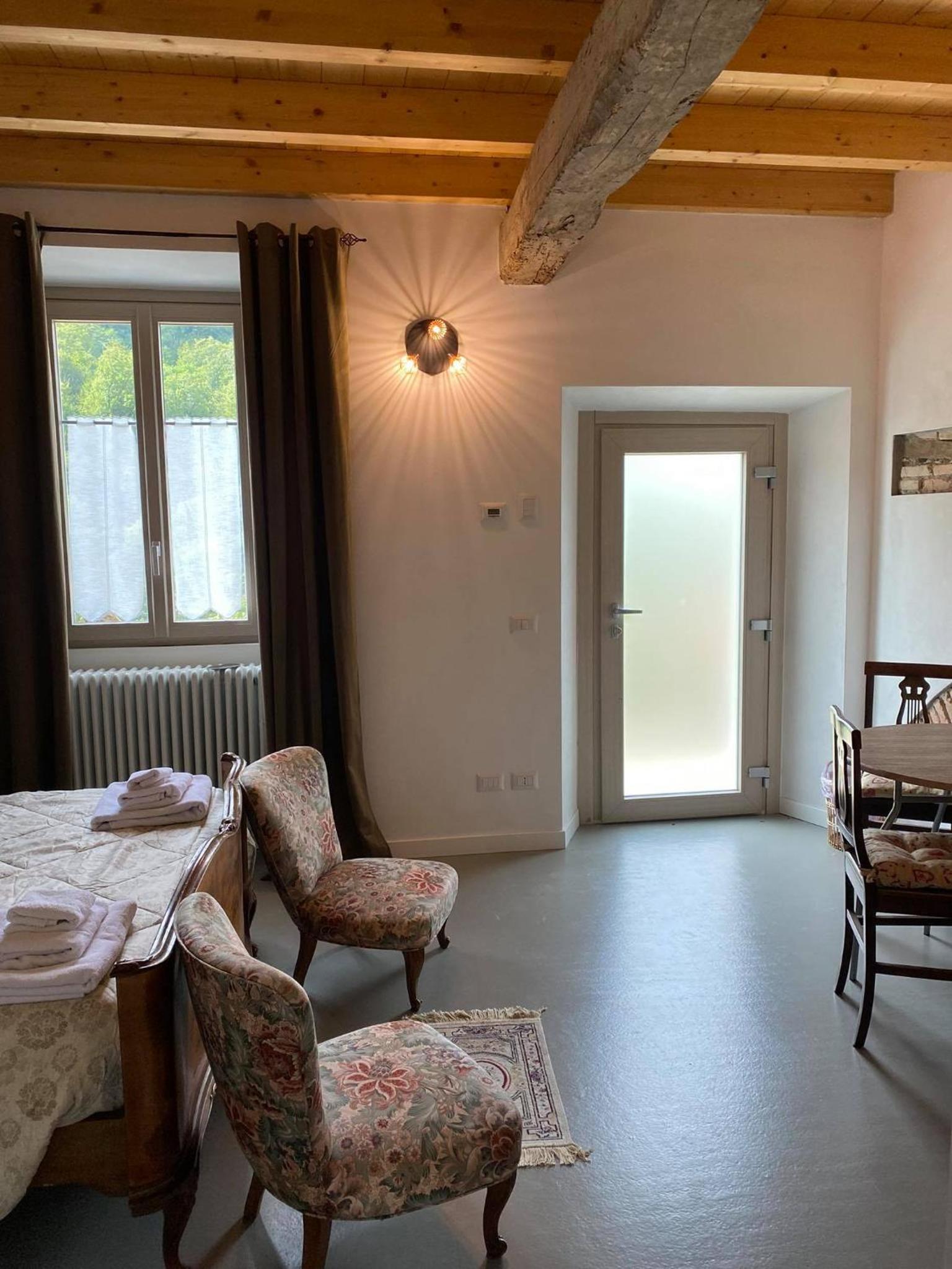 Deluxe Double Room (2 Adults + 1 Child) - Photo 40