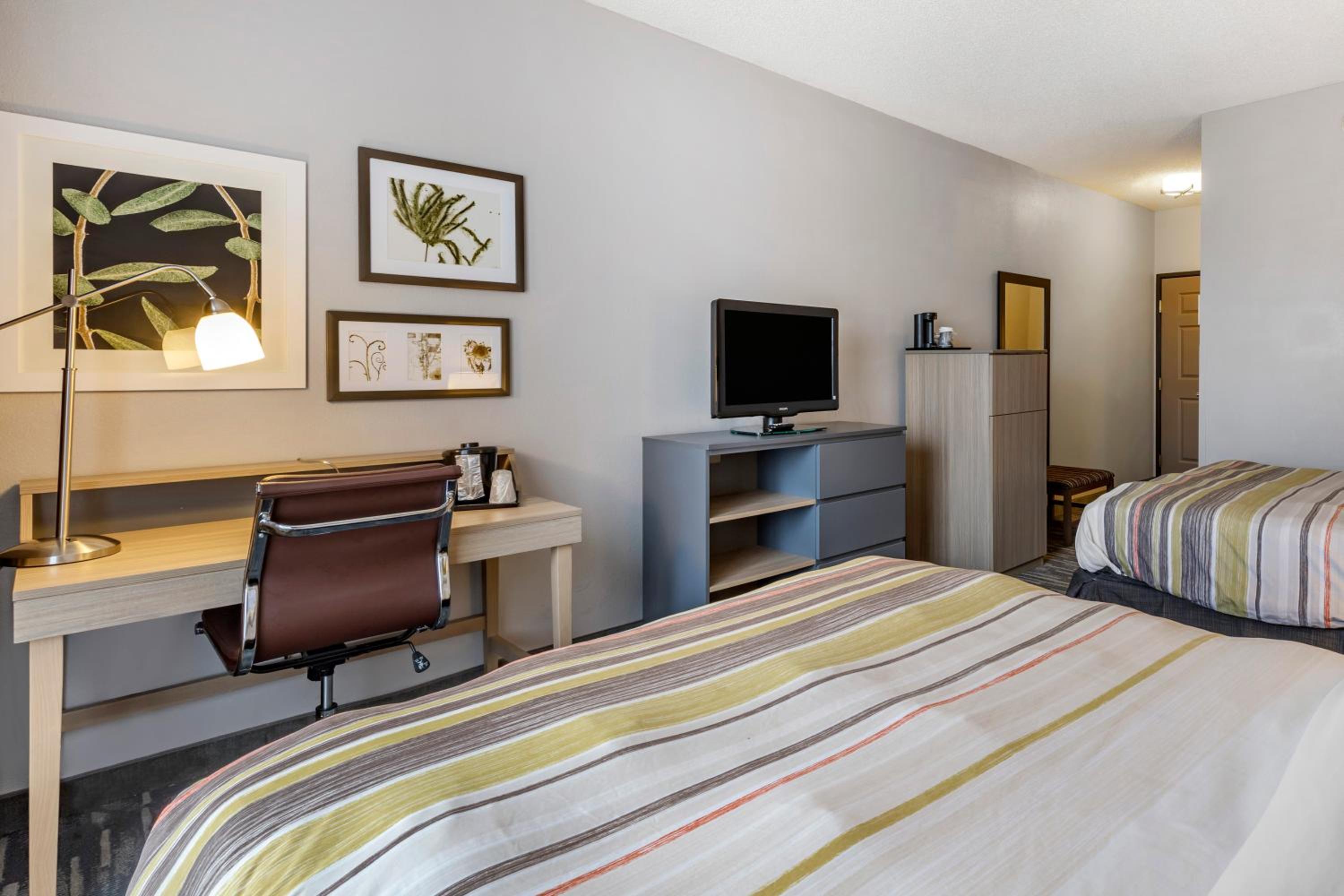 Queen Room with Two Queen Beds - Disability Access/Non-Smoking - Photo 1