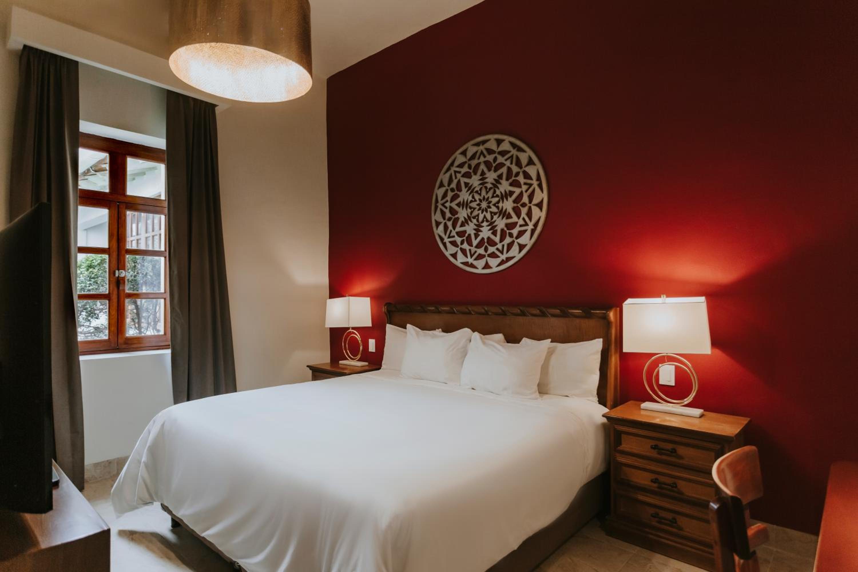 Superior King Room - Photo 1