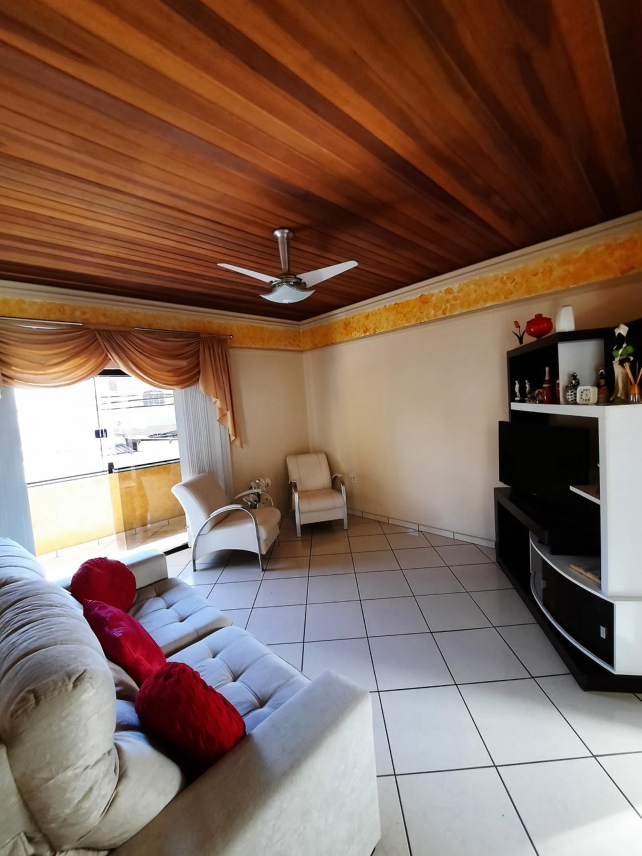 Family Room - Photo 17