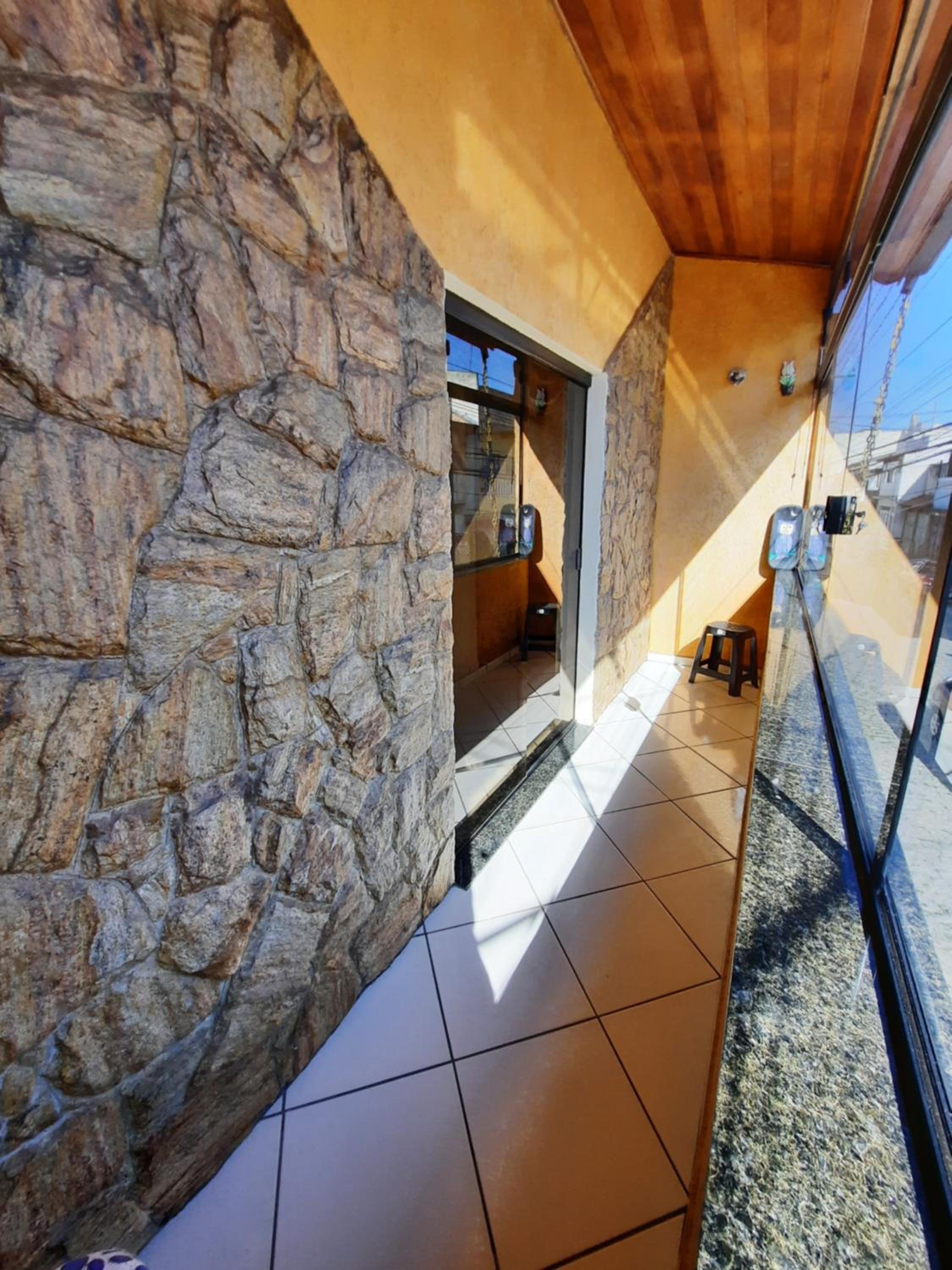 Family Room - Photo 6