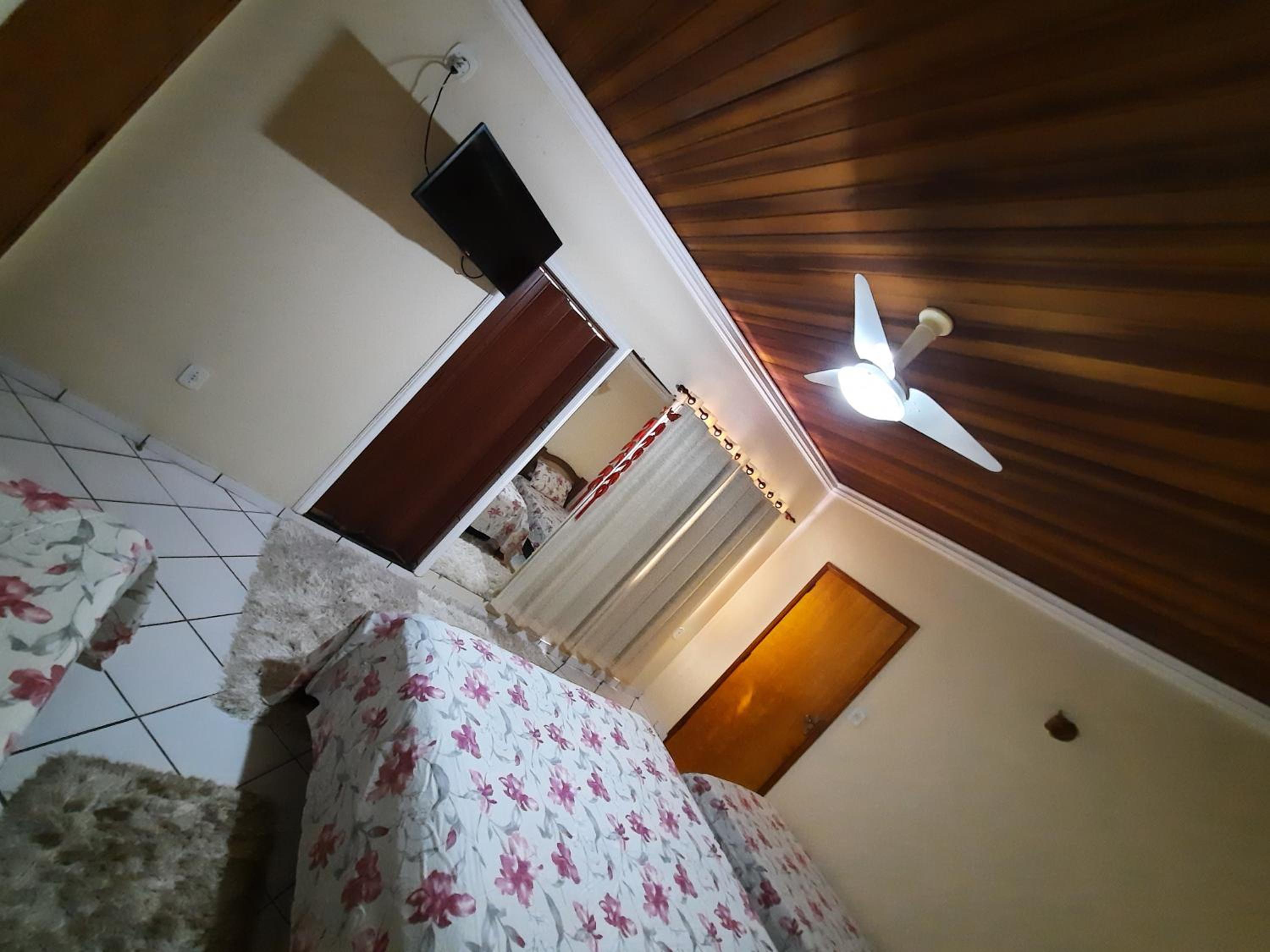 Family Room - Photo 7