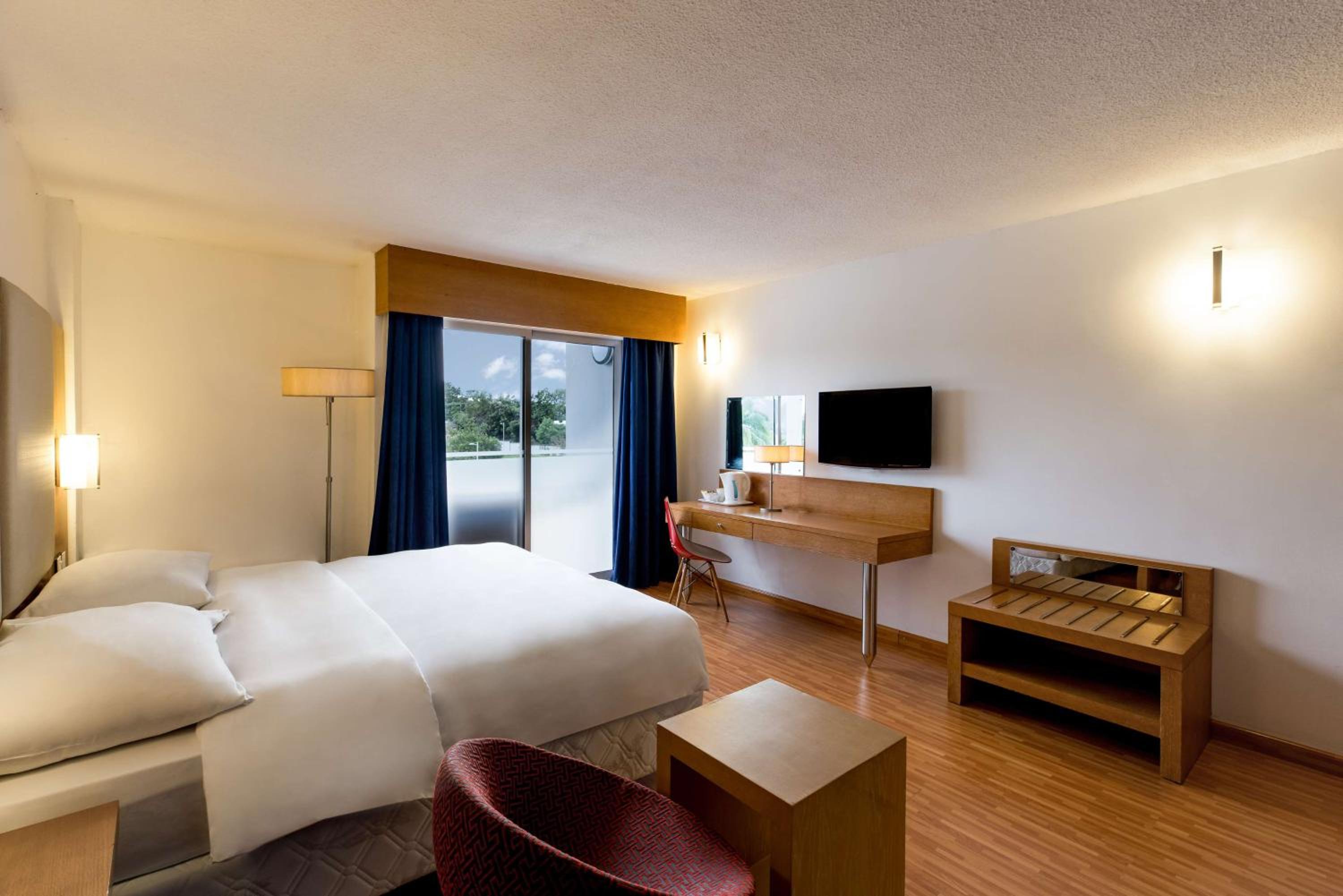 Standard Room - Ground Floor And Balcony photo 3