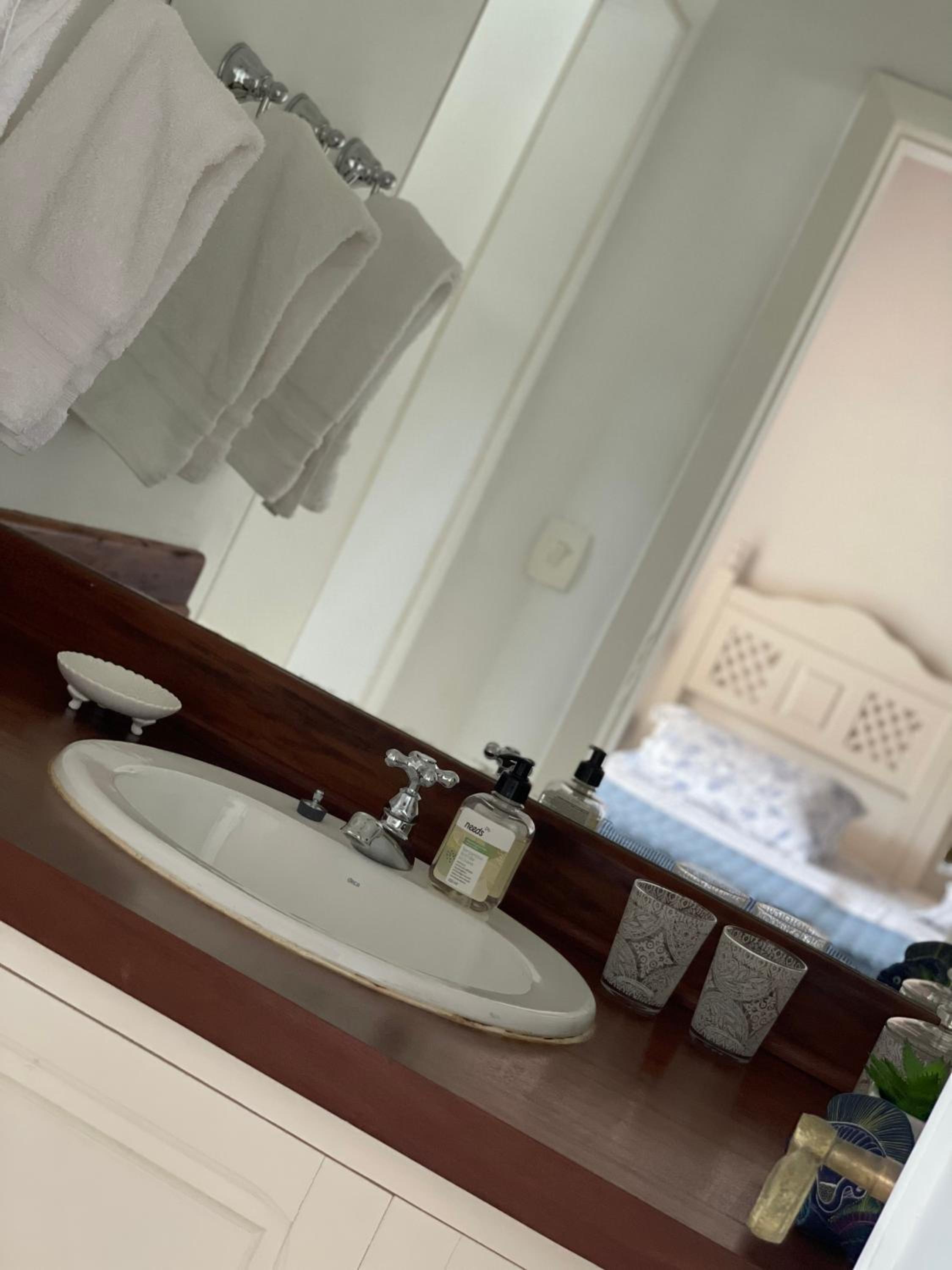 Double or Twin Room with Sea View photo 3