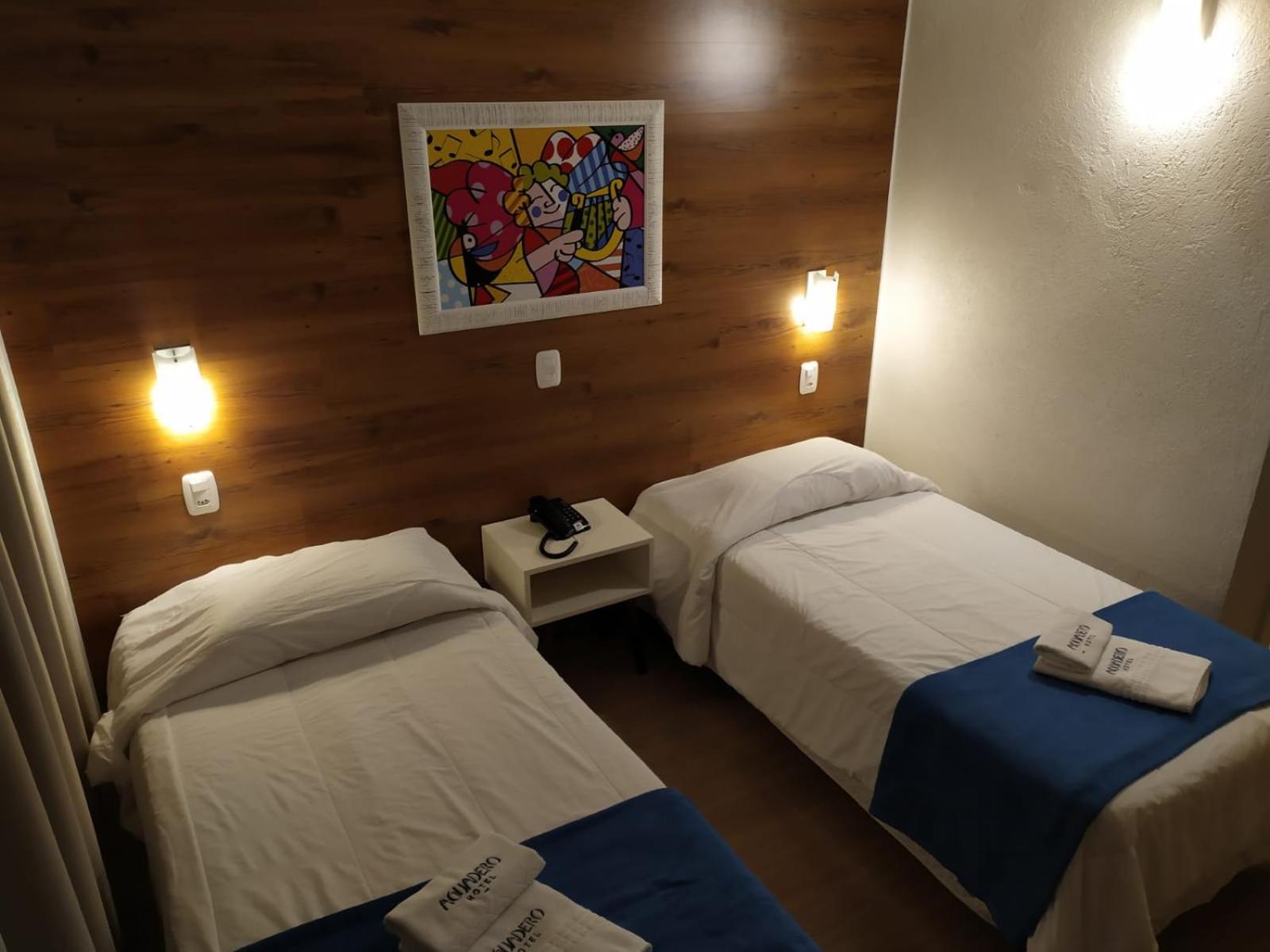 Economy Twin Room photo 3