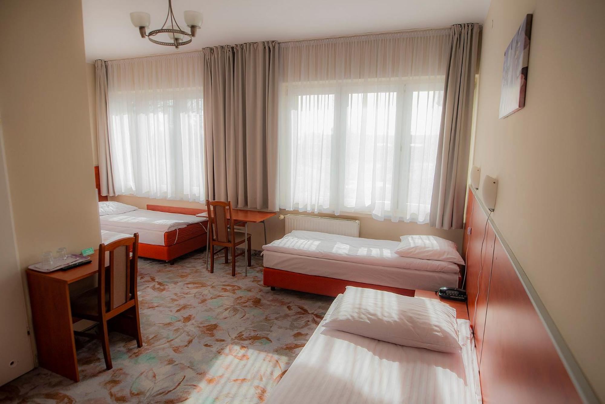 Quadruple Room - Photo 1