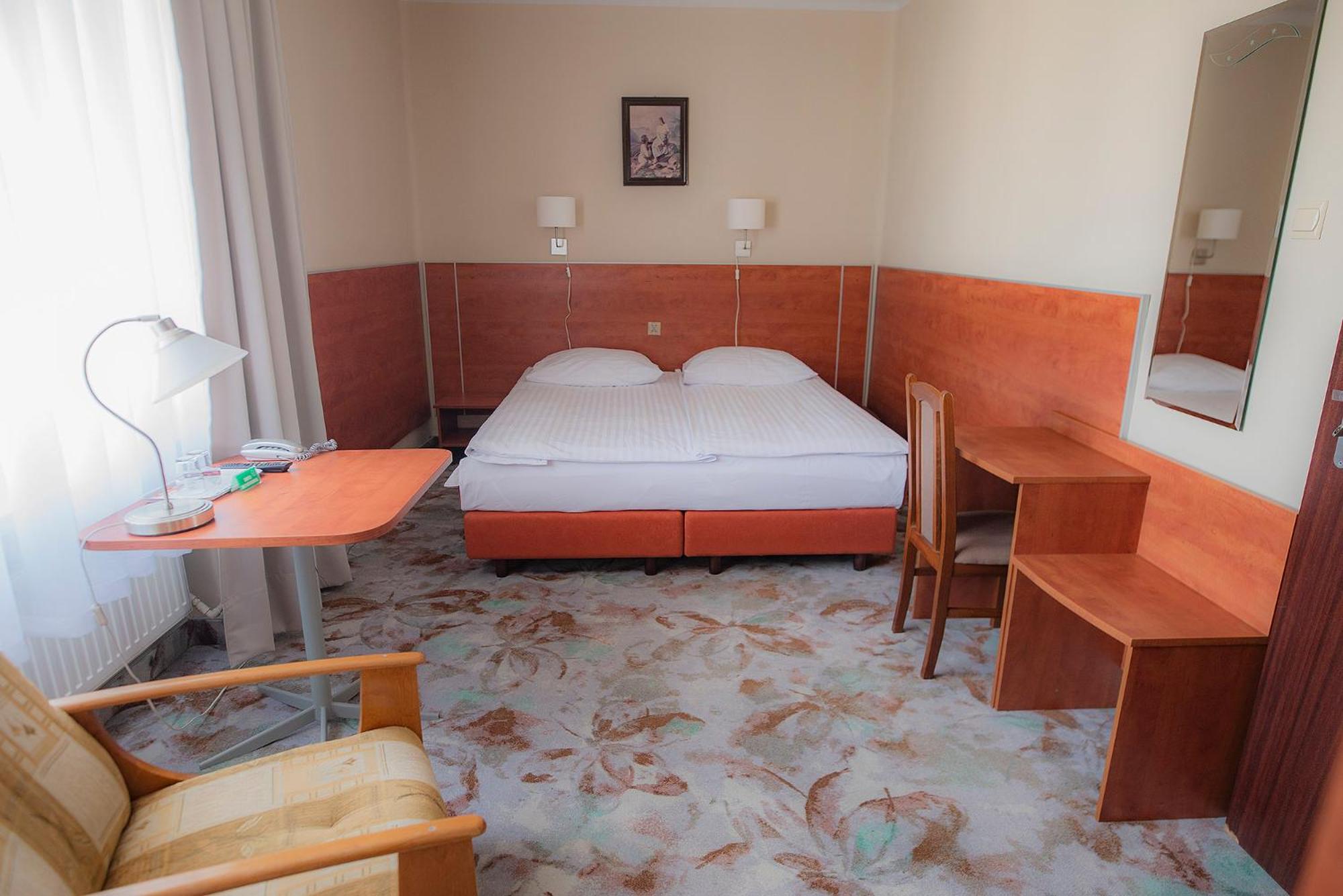 Double Room - Photo 1