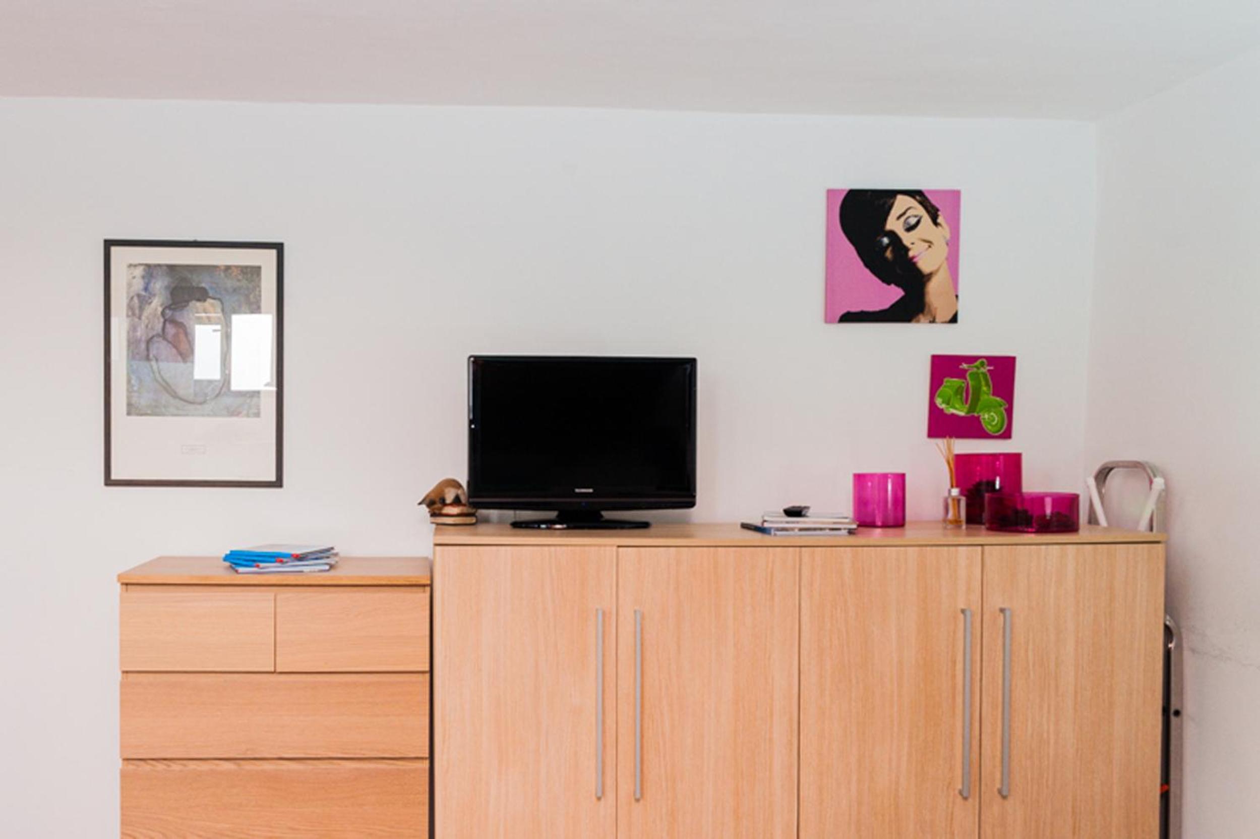Studio Apartment