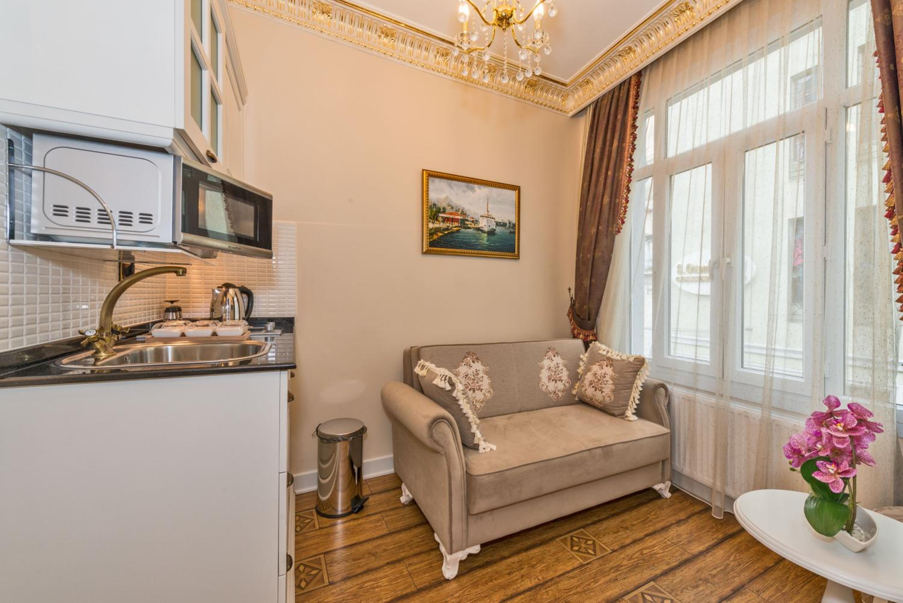 Superior Apartment photo 2