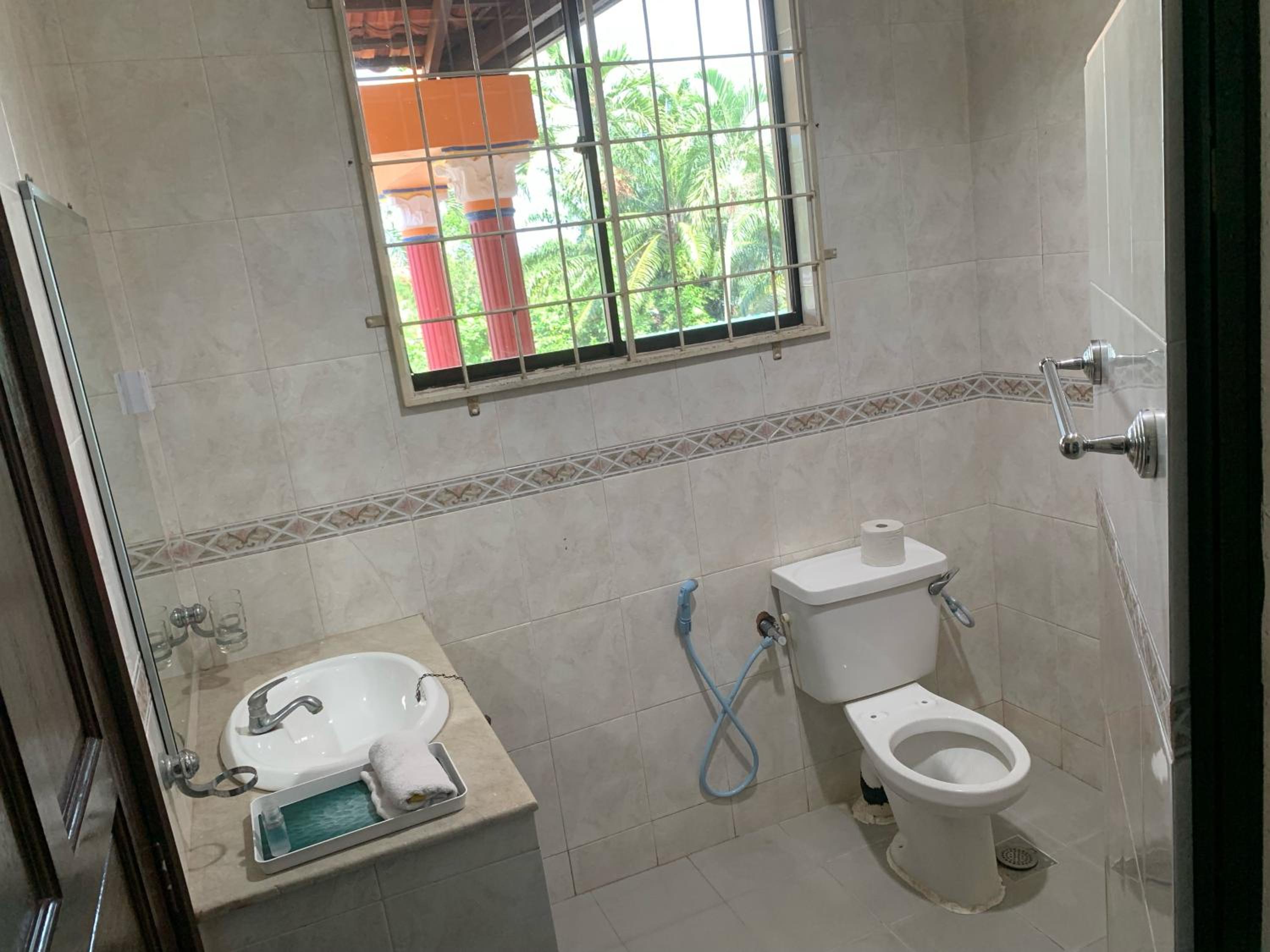 Twin Room with Garden View photo 3