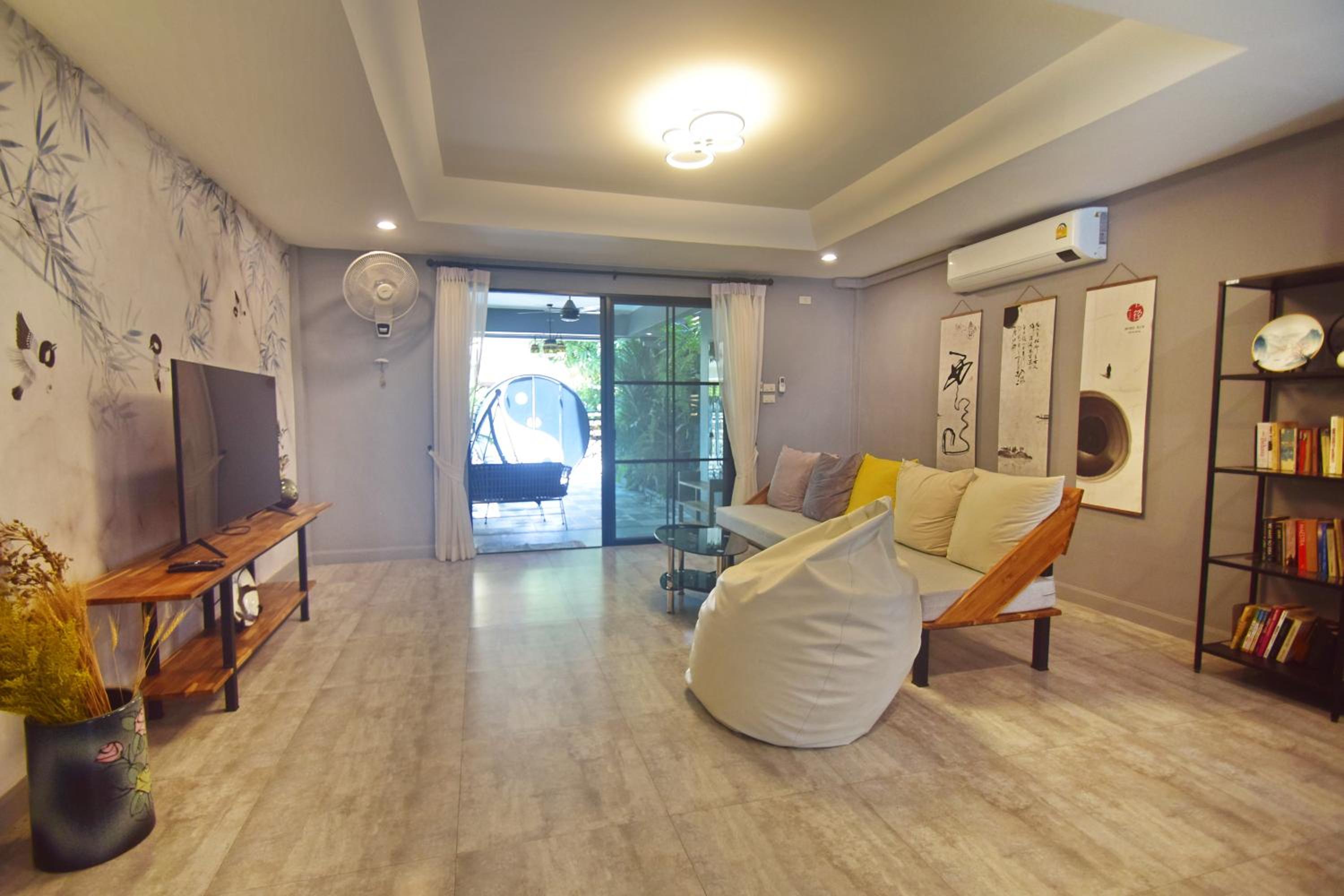 Three-Bedroom Townhouse - Photo 24