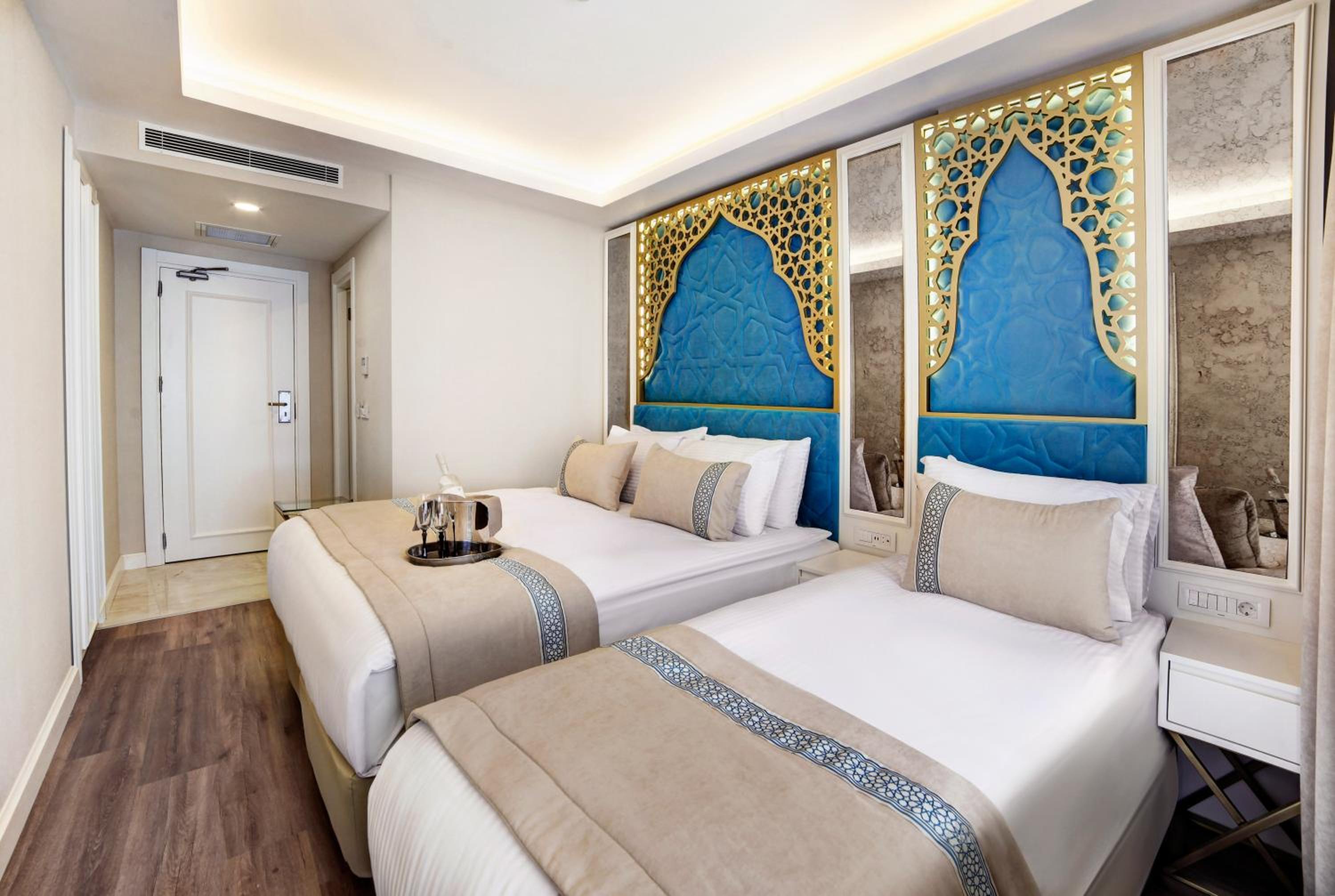 Standard Triple Room photo 2