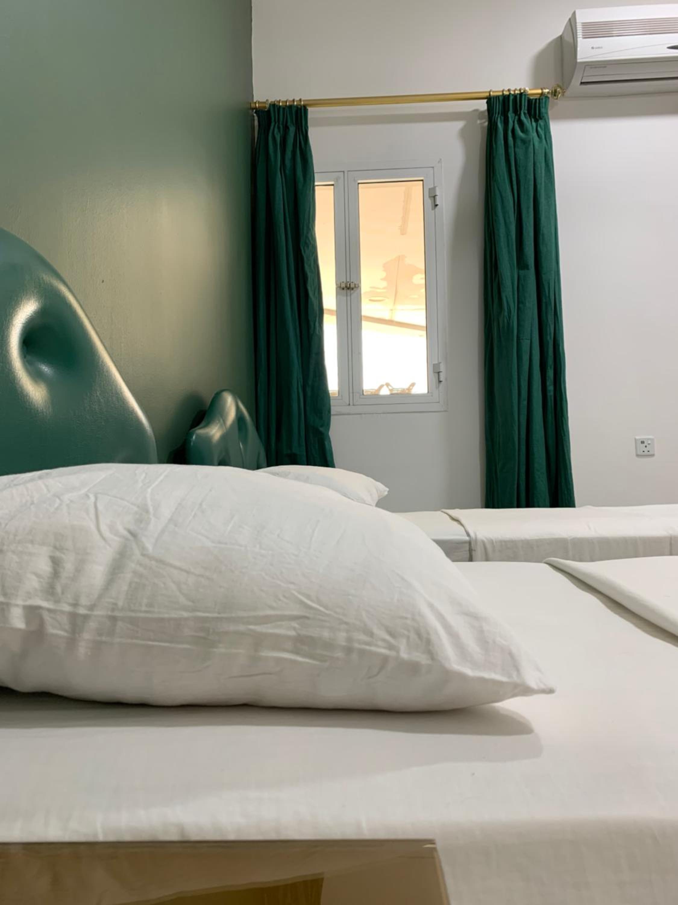 Double or Twin Room - Photo 5