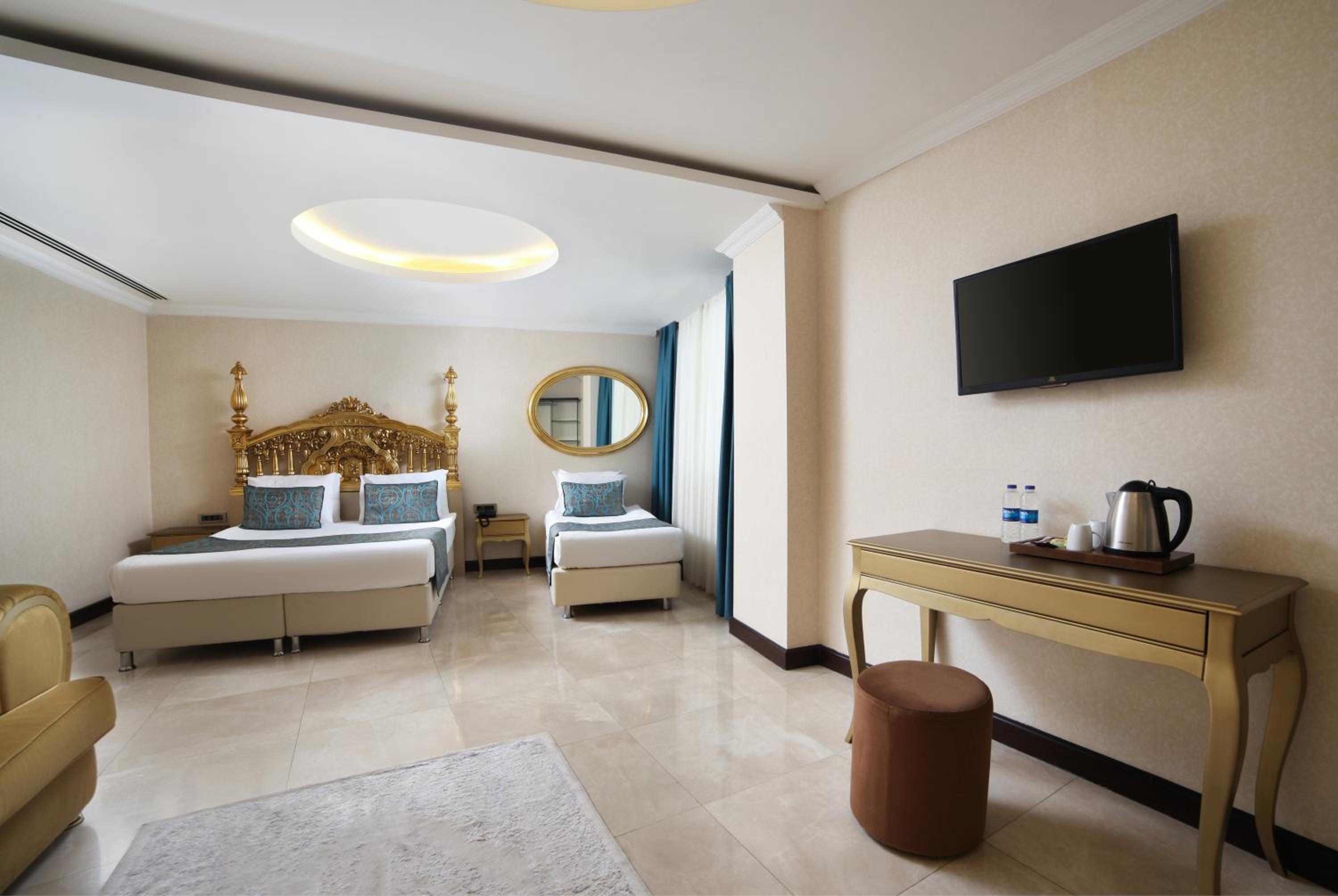 Three-Bedroom Luxury Family Suite - Free Access To Spa photo 1