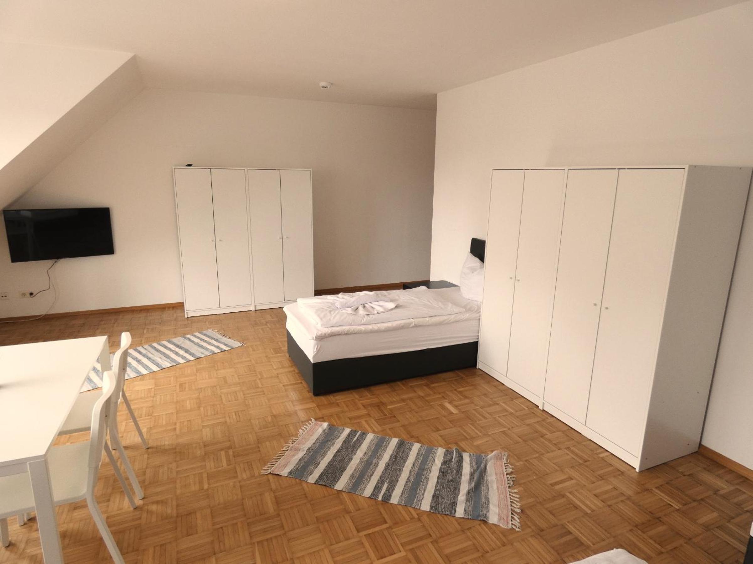 Apartment photo 2