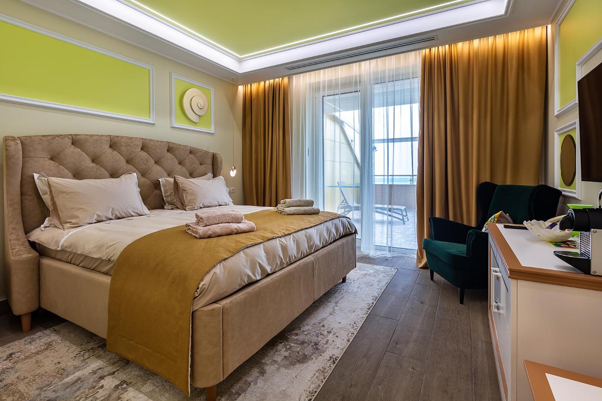 Junior Suite with Sea View photo 1