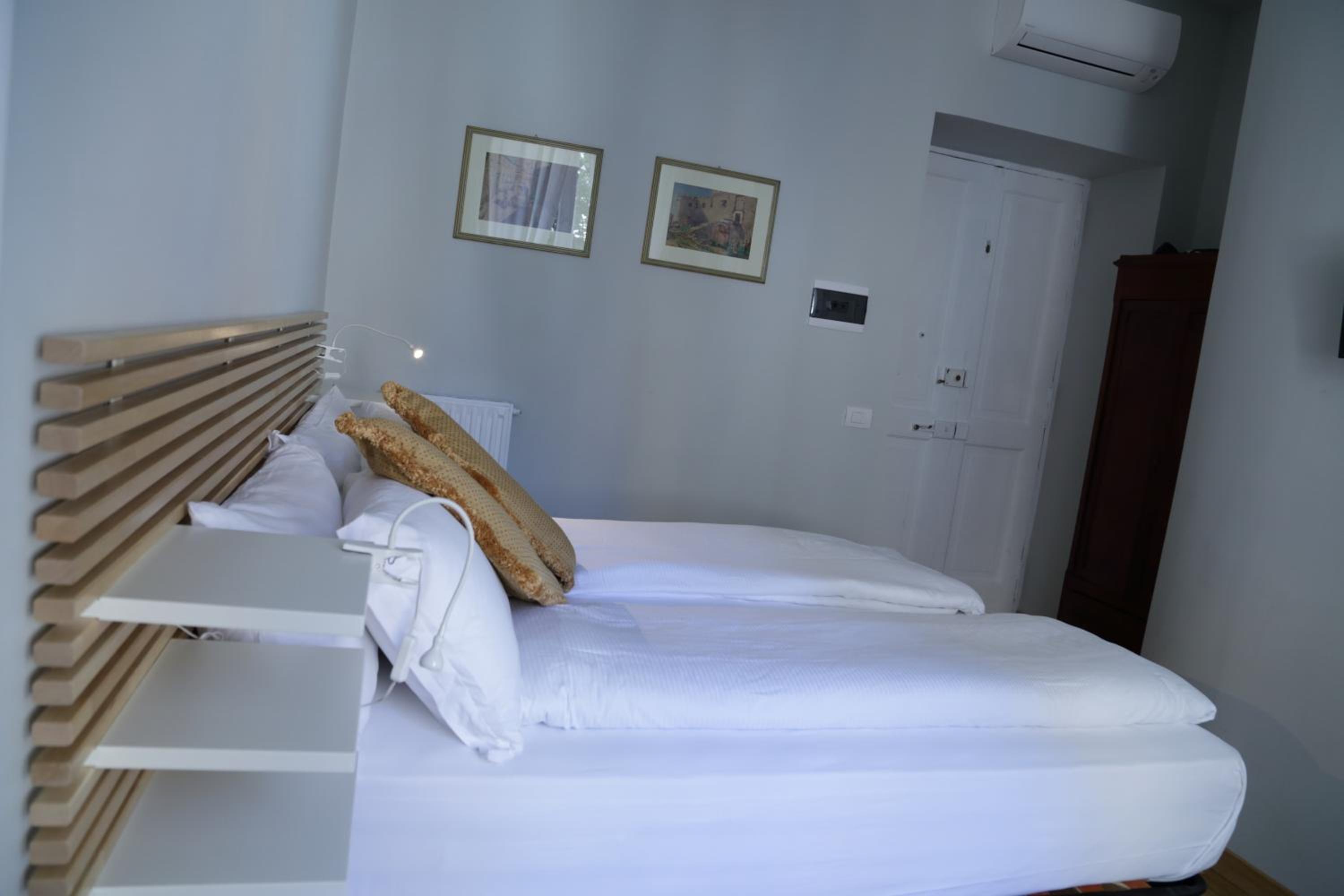 Double or Twin Room photo 2