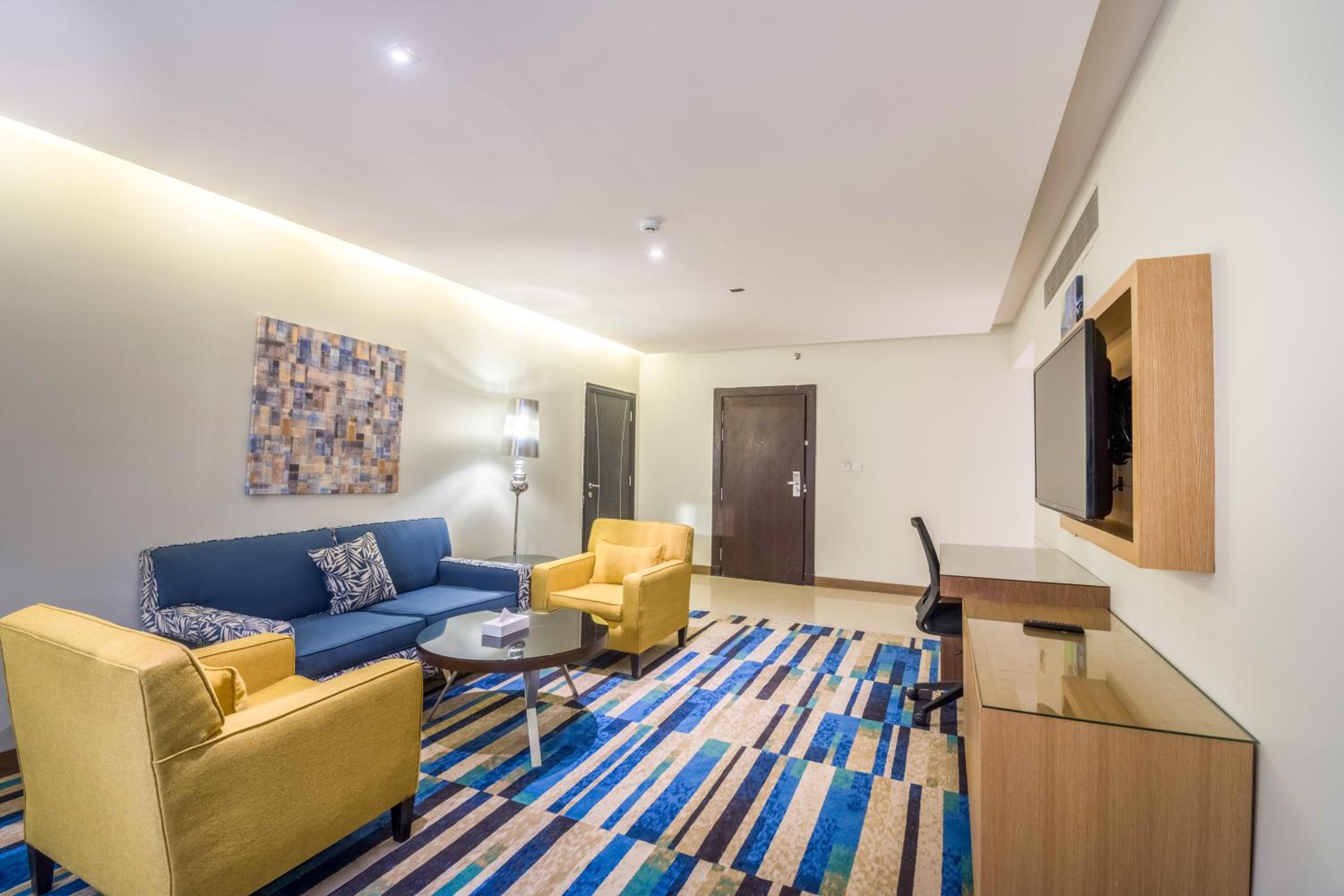 Deluxe Suite - Photo 4