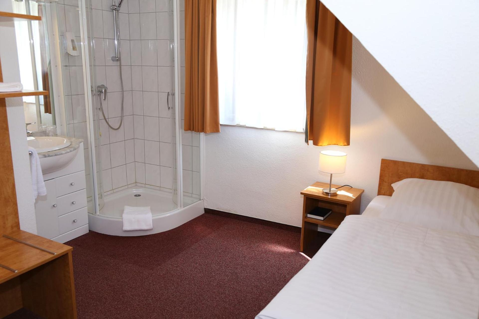 Standard Single Room