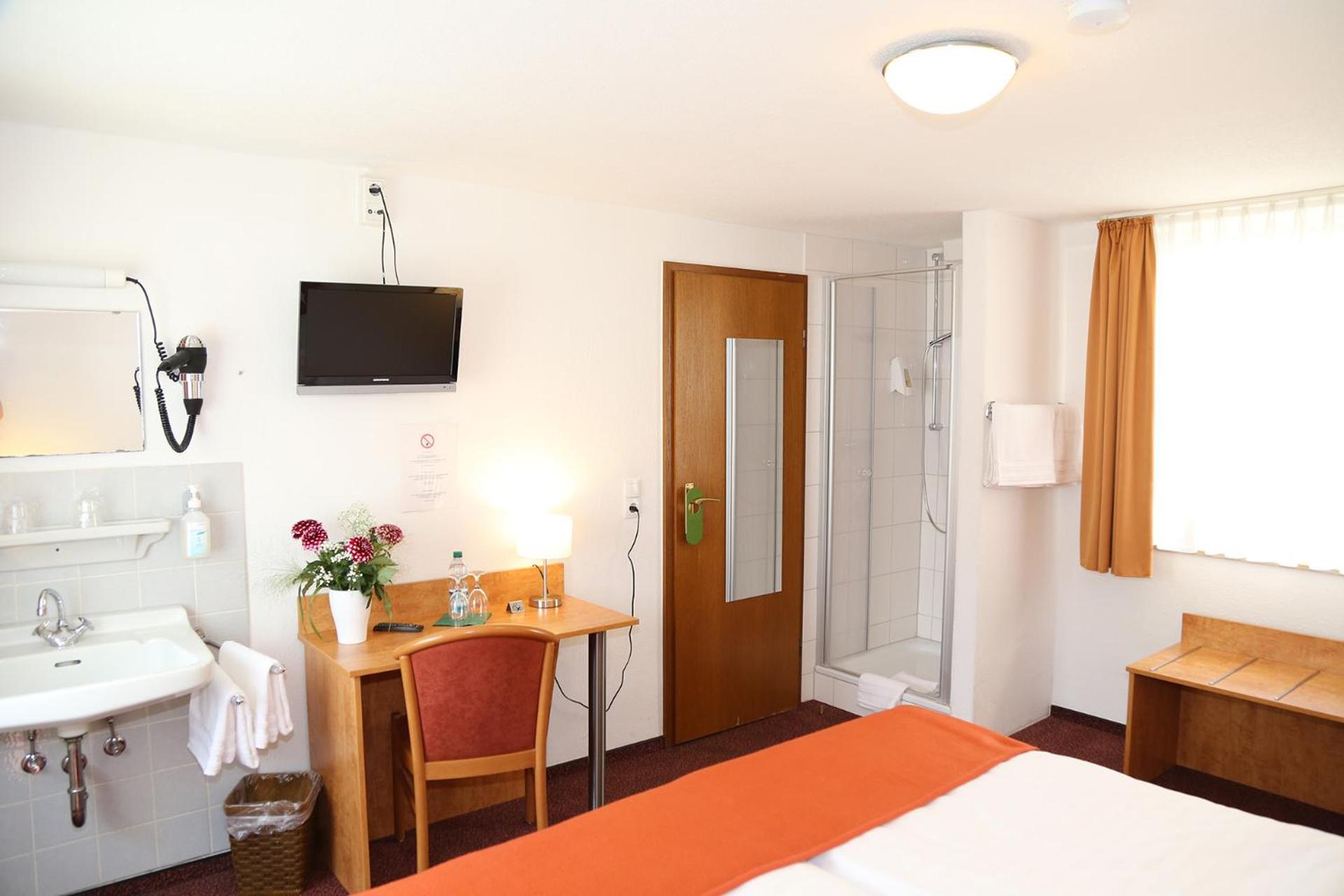 Double Room with Shared Toilet