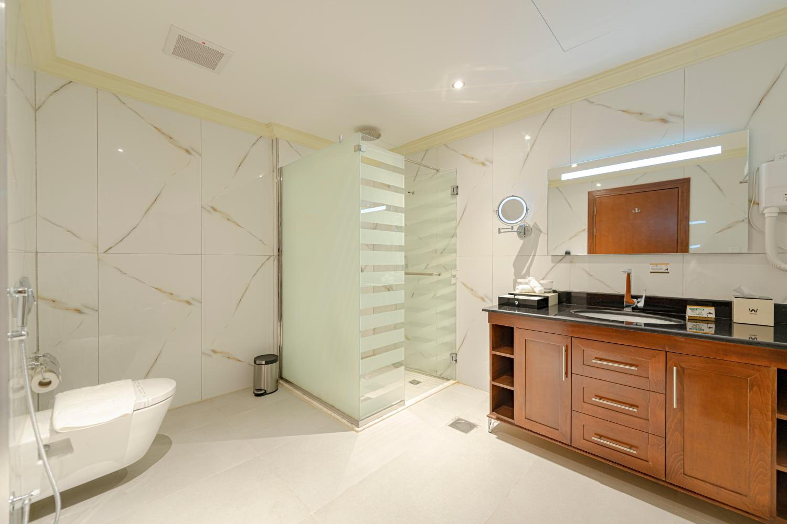 Standard Twin Room - Photo 1