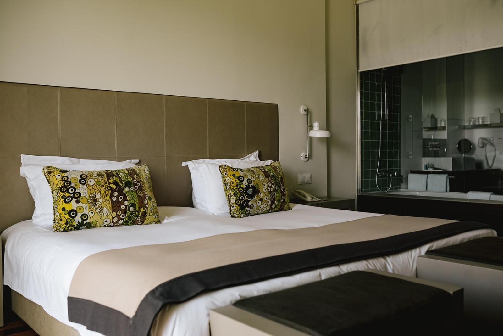 Classic Room with Garden View - Photo 2