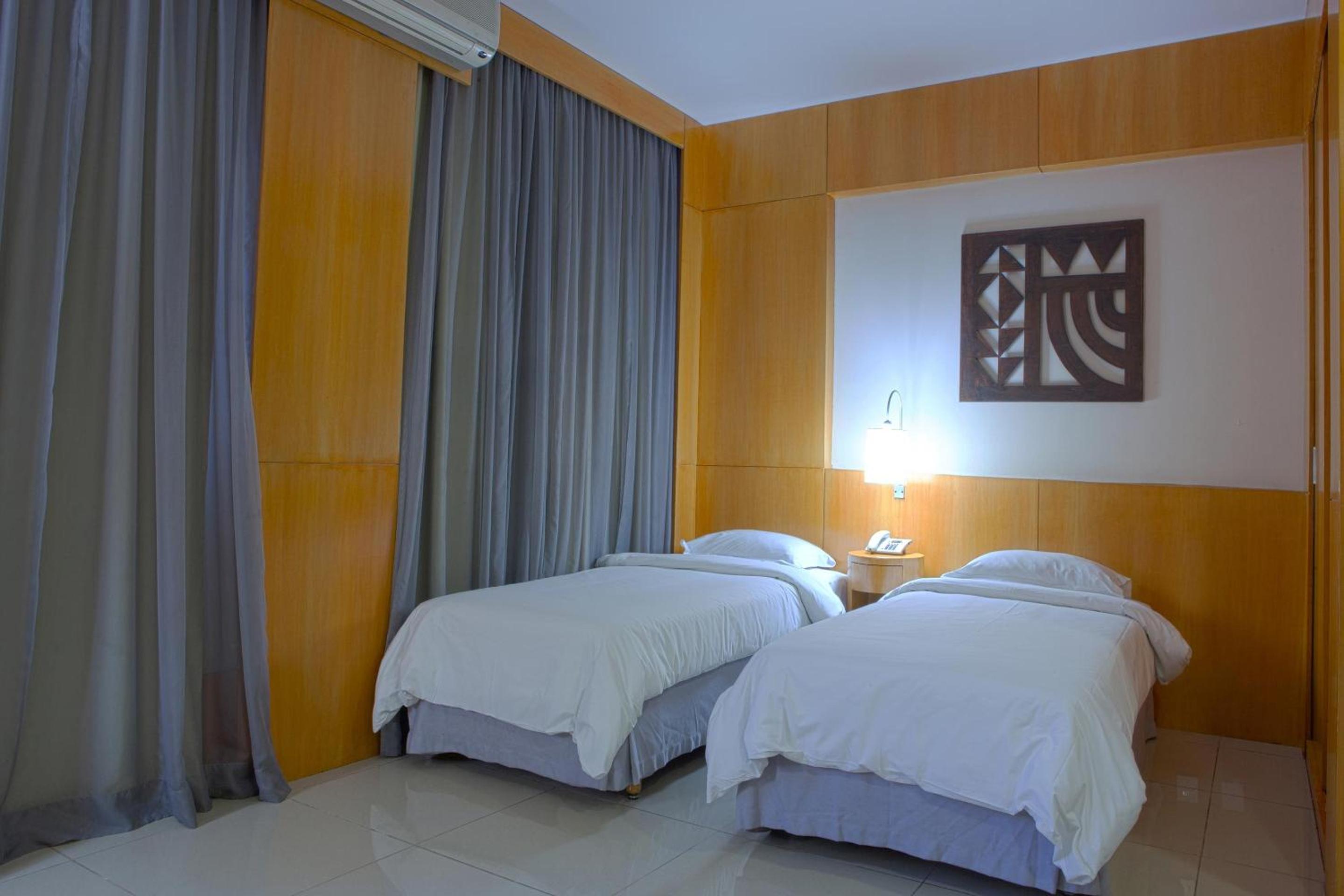 Standard Twin Room - Photo 3