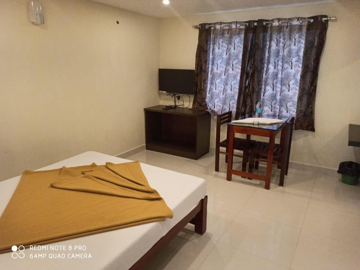 Double Room with Mountain View - Photo 1