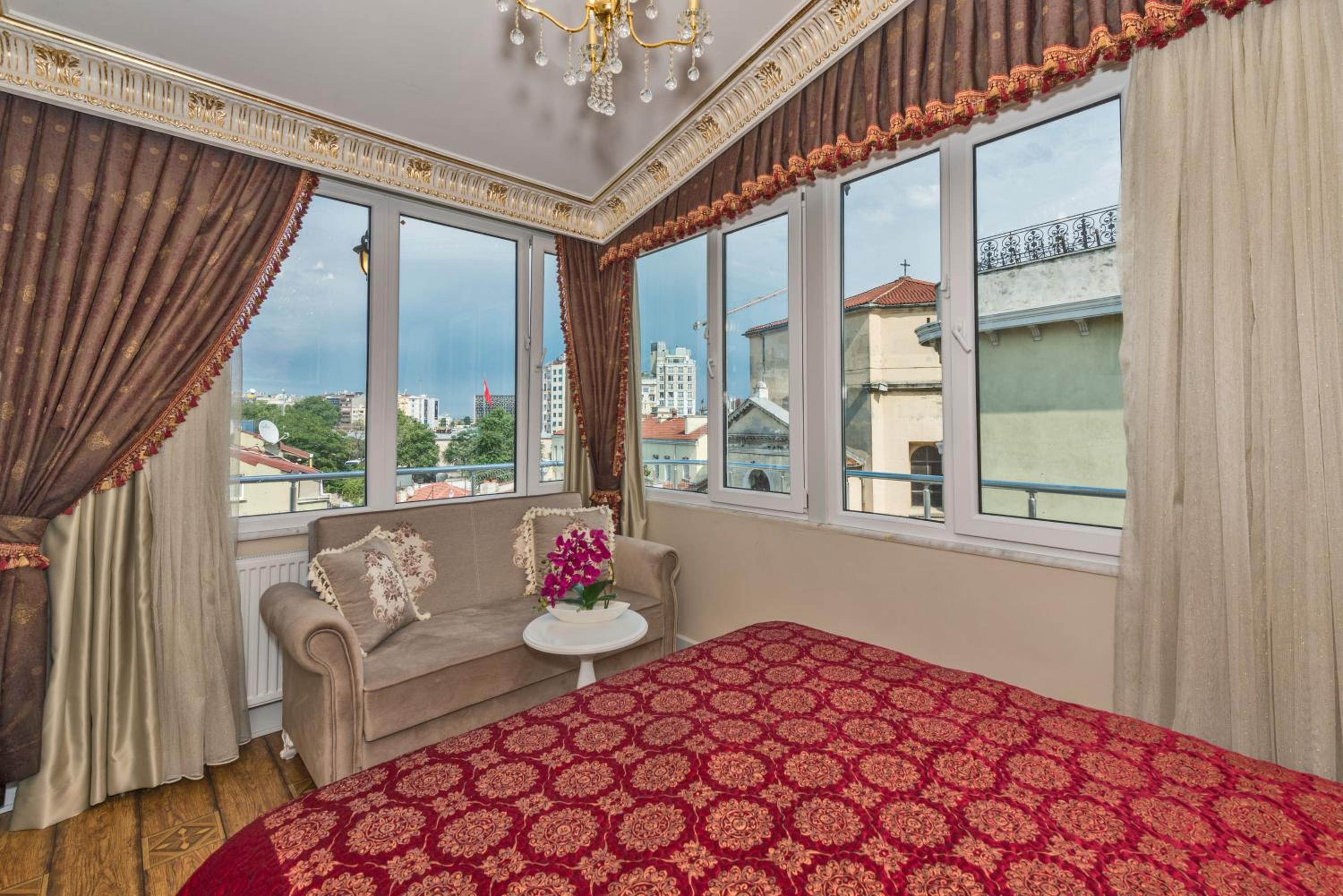 Suite Apartment with Terrace photo 1