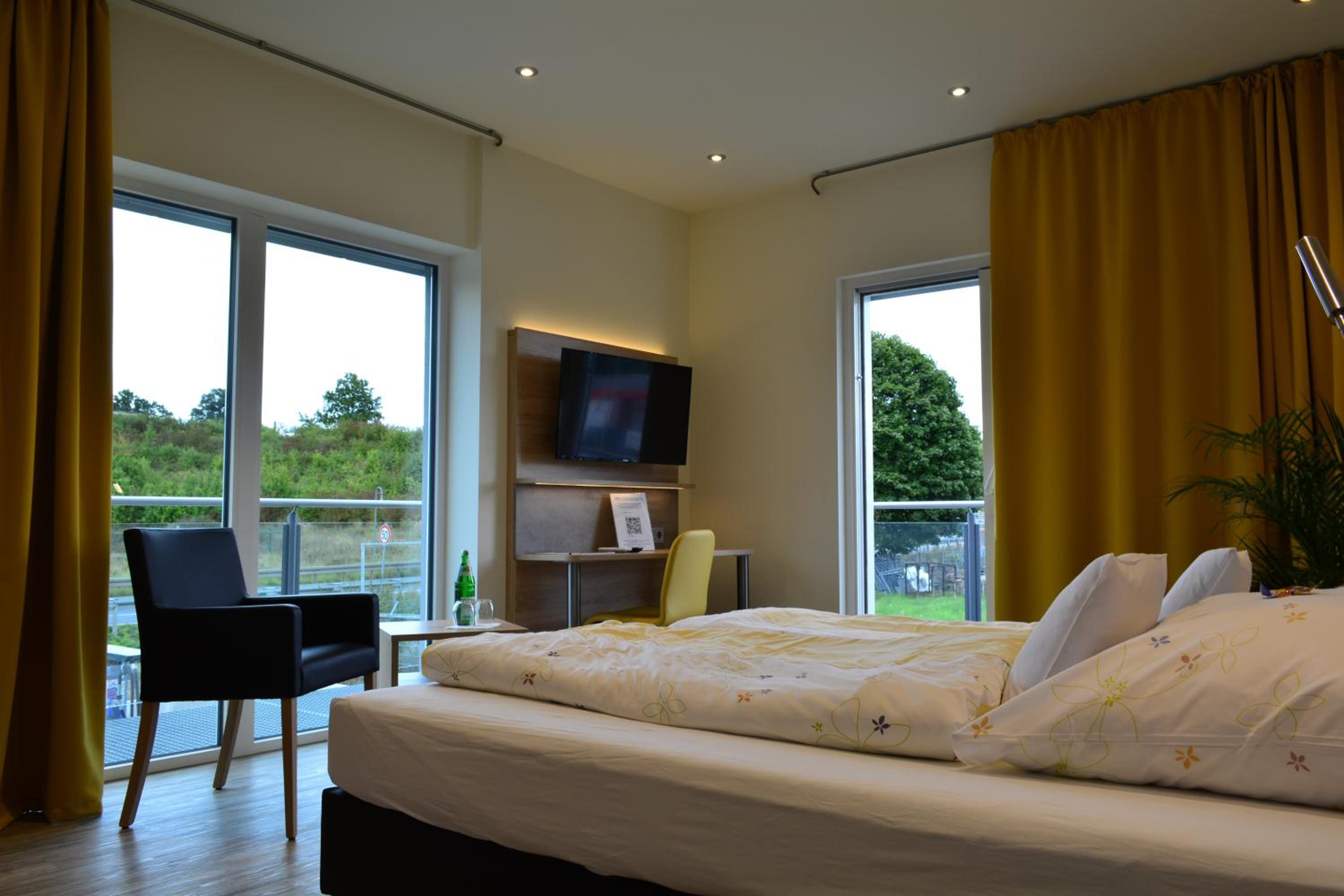 Double Room - Photo 7