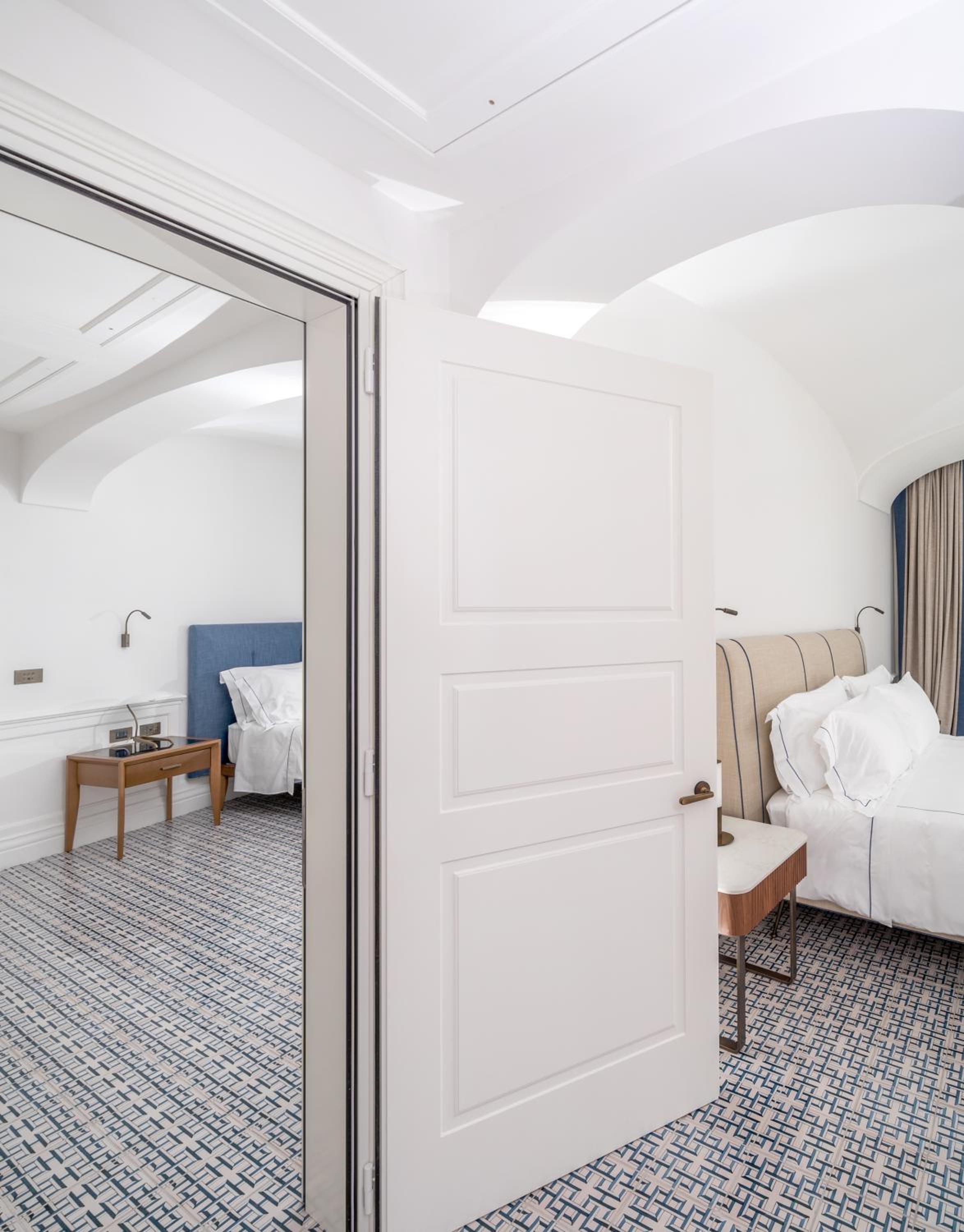 Superior Double Room - Photo 11