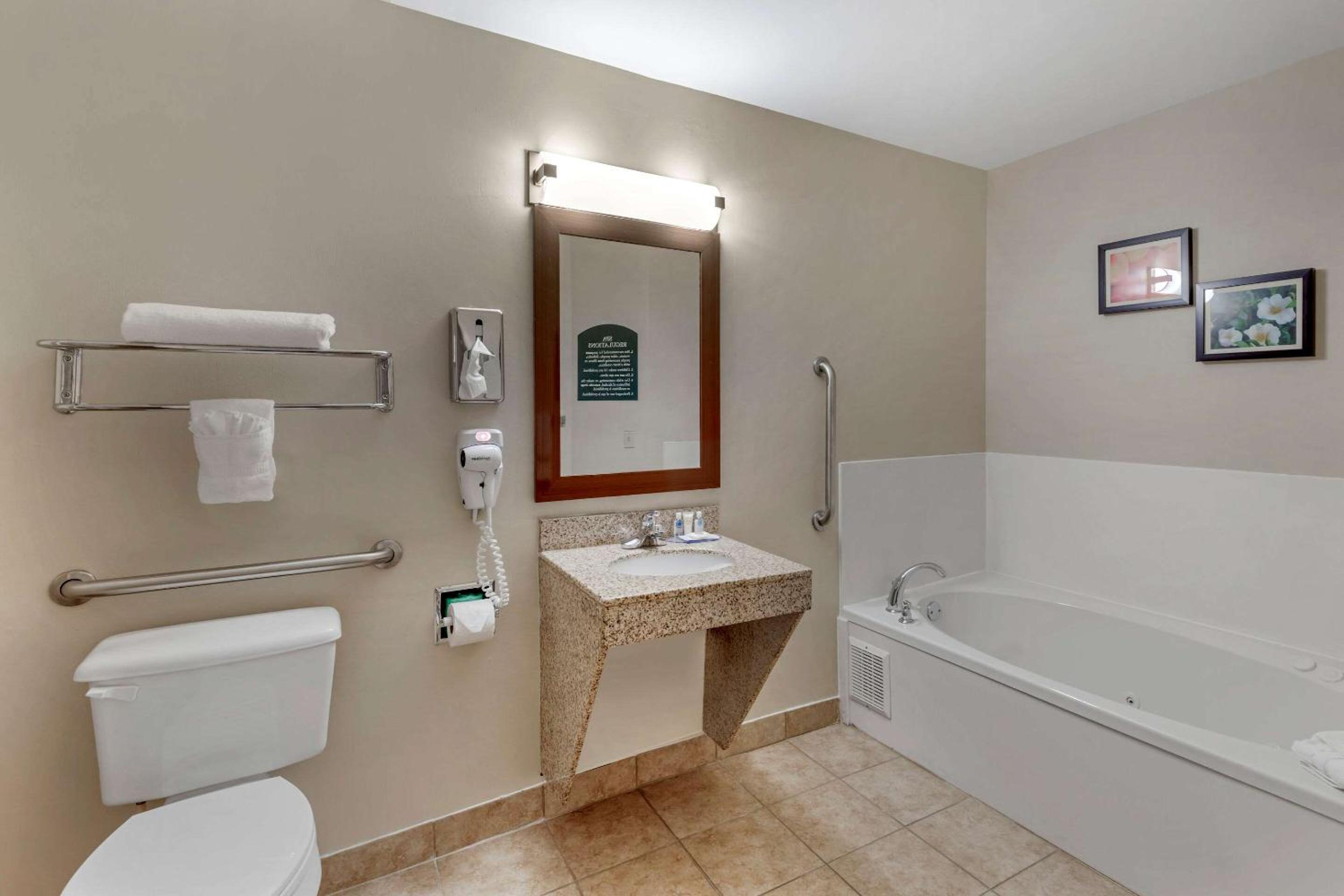 King Room - Non-Smoking, Upgrade - Photo 4