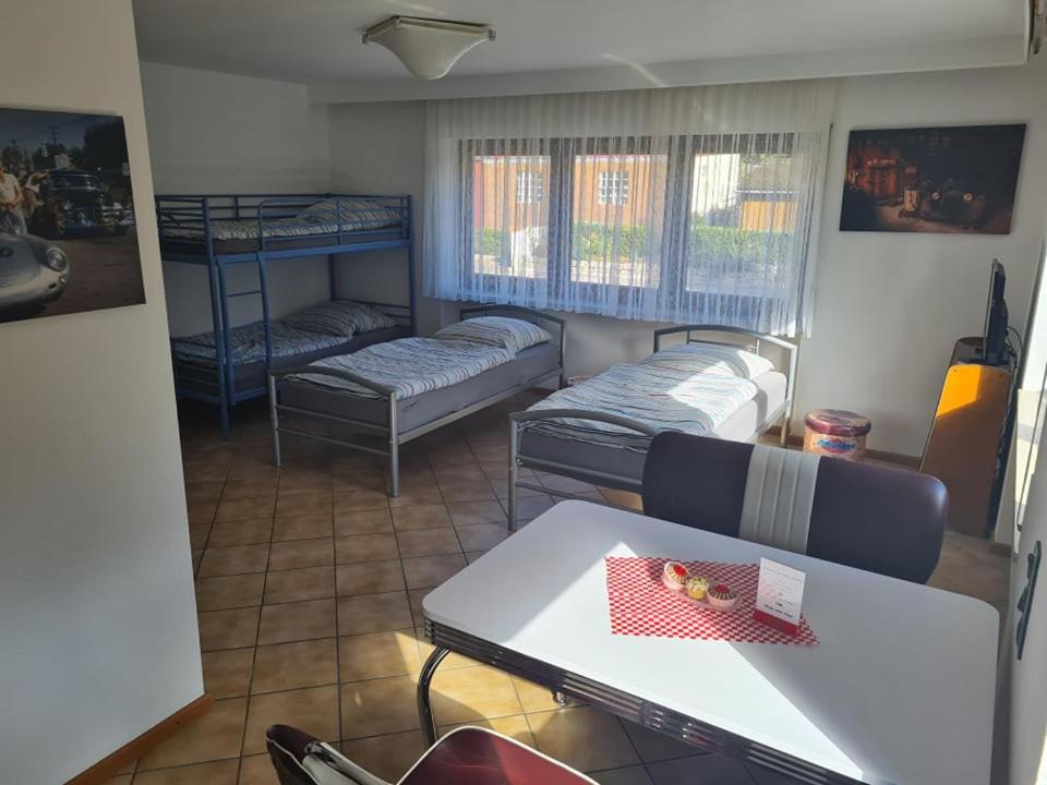 One-Bedroom Apartment - Photo 8