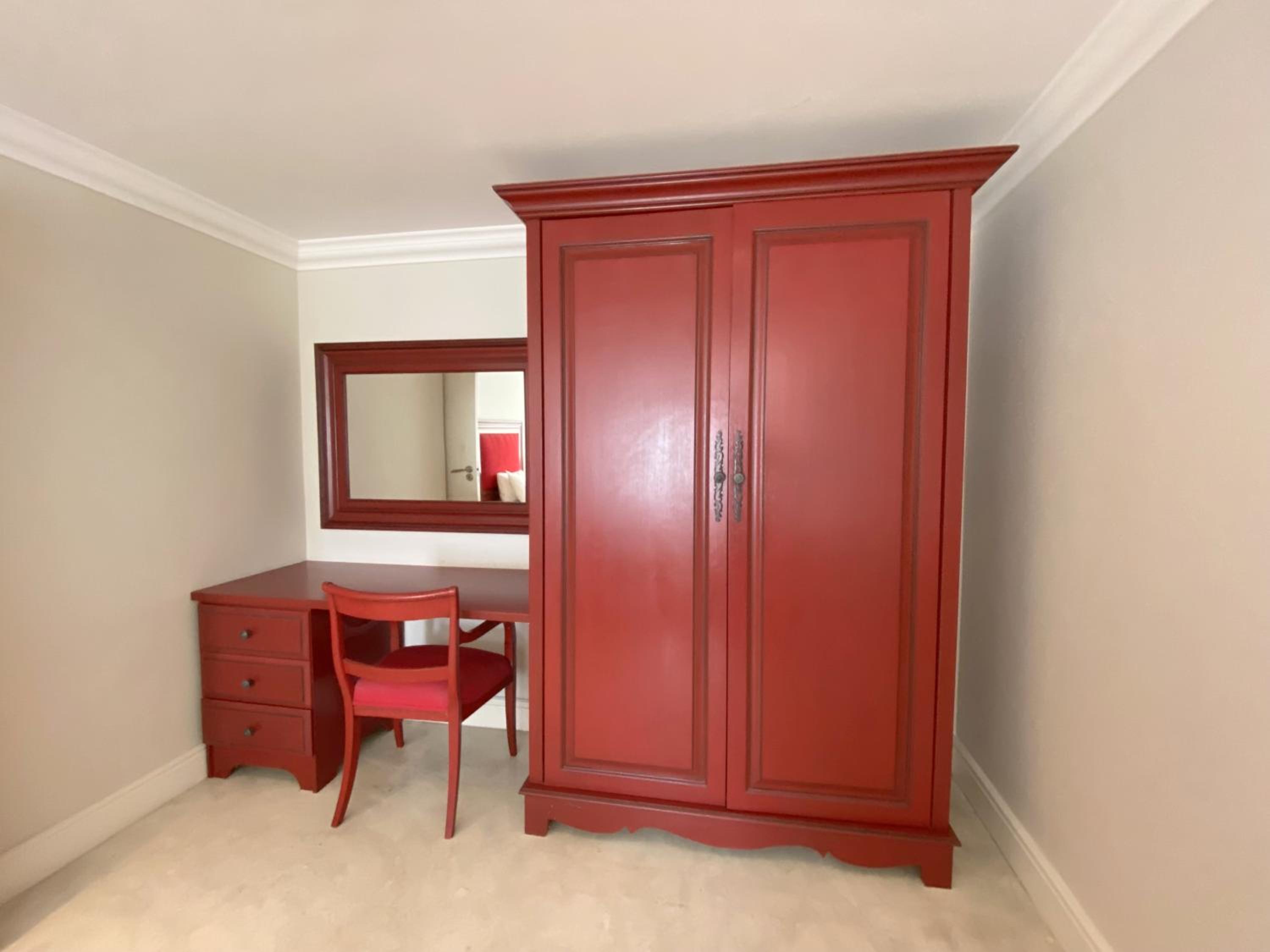 Four-Bedroom House photo 1
