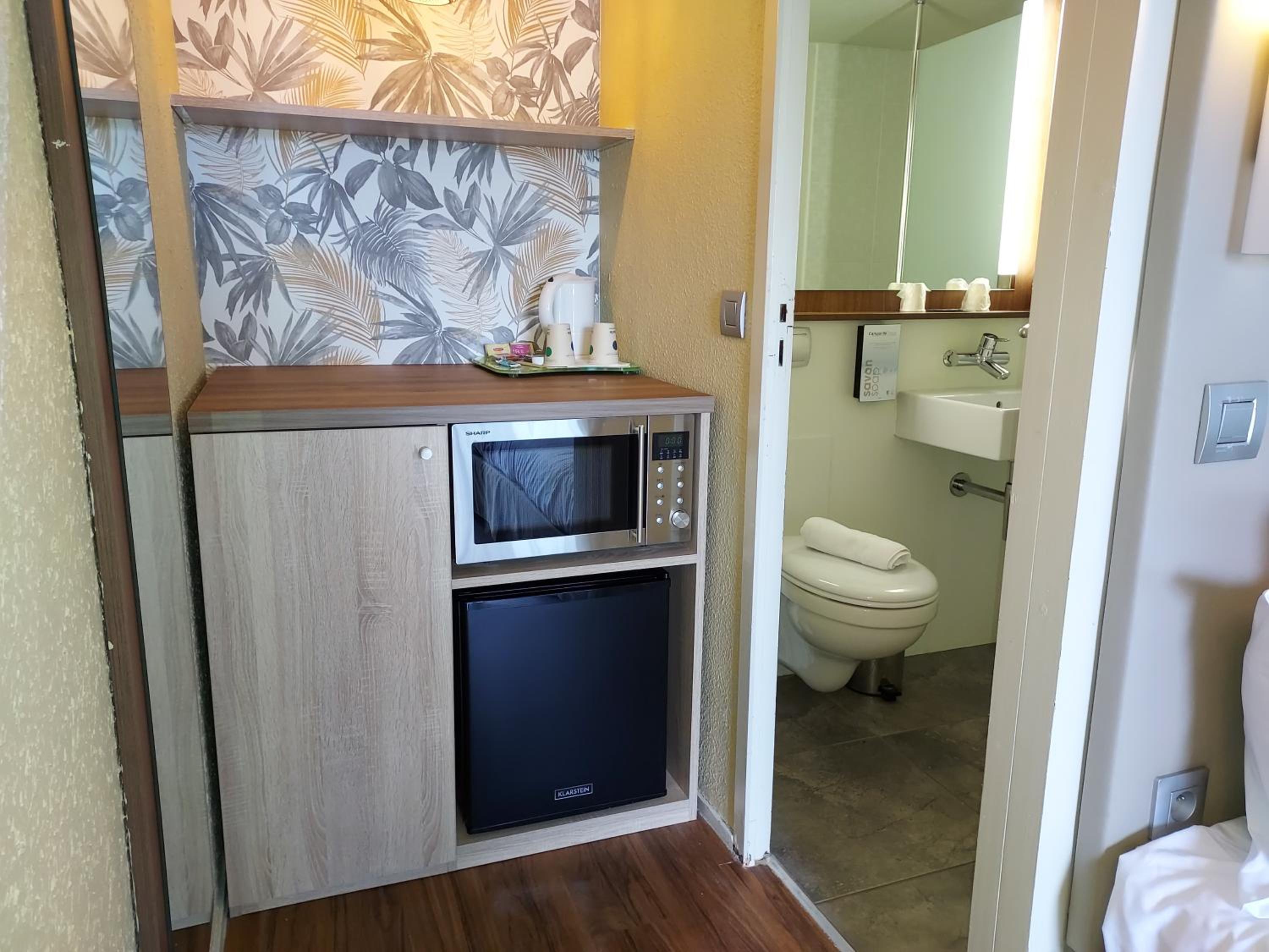 Double Room - Photo 8