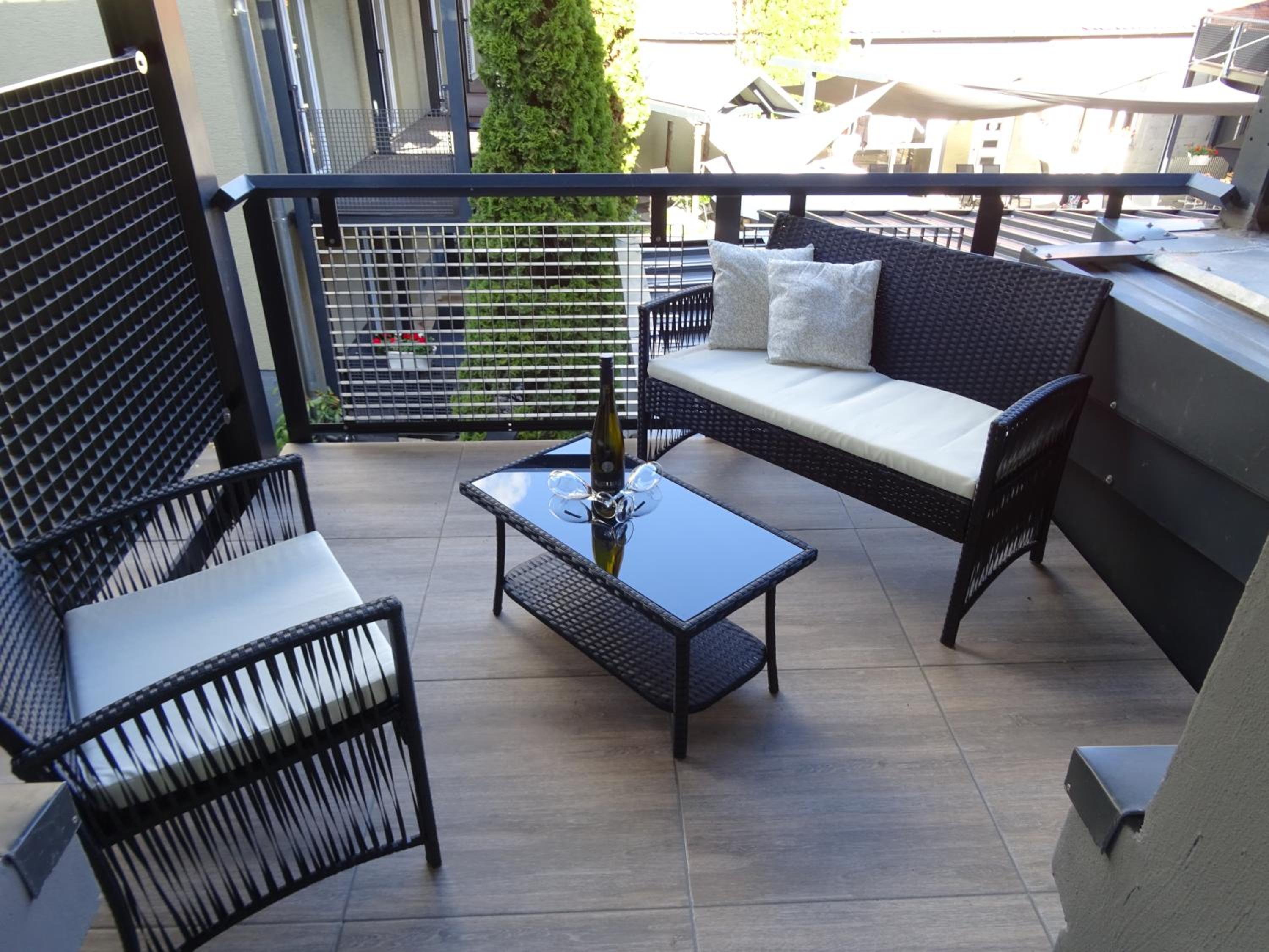 Deluxe Double Room with Balcony photo 3