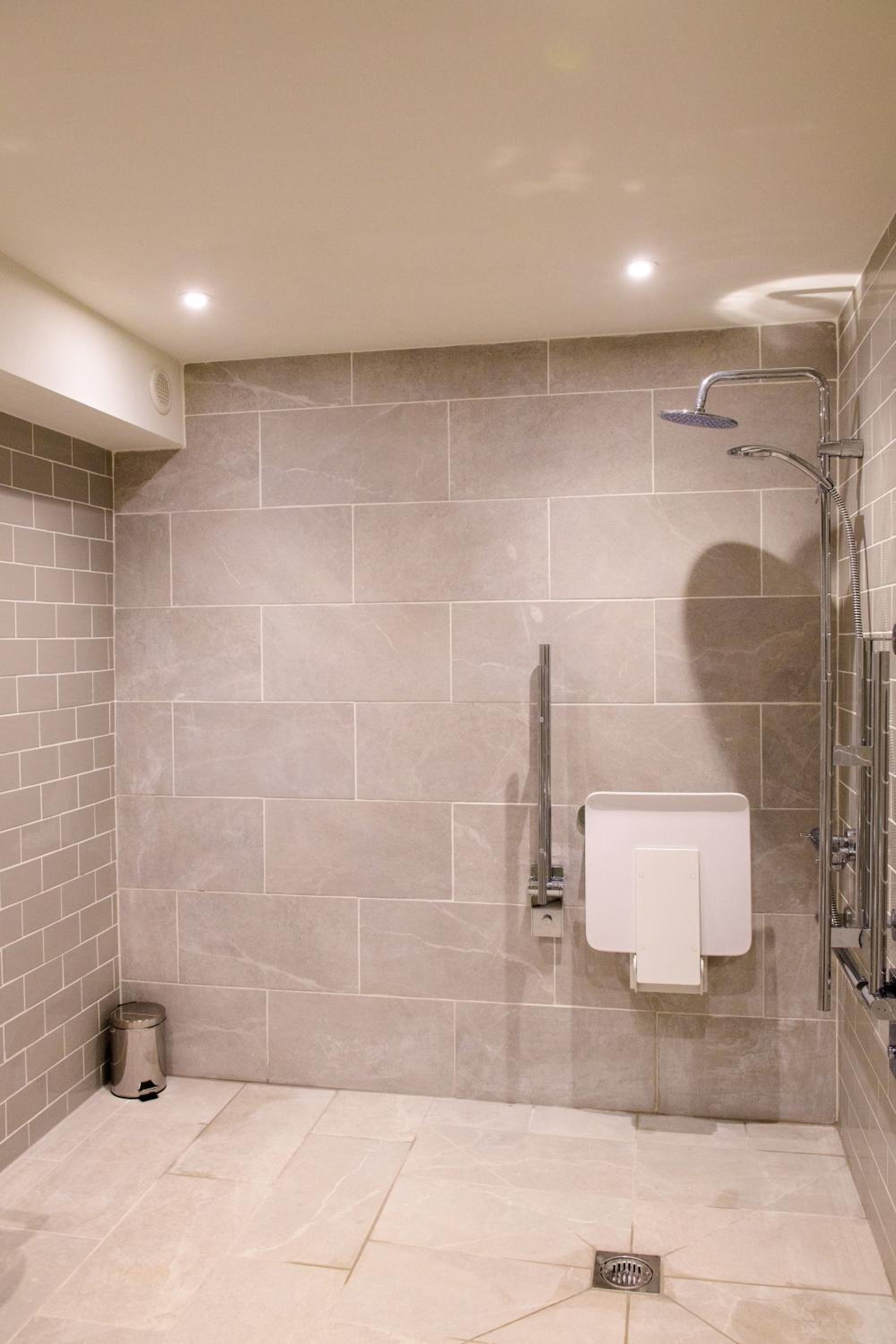 Double or Twin Room - Disability Access - Photo 2