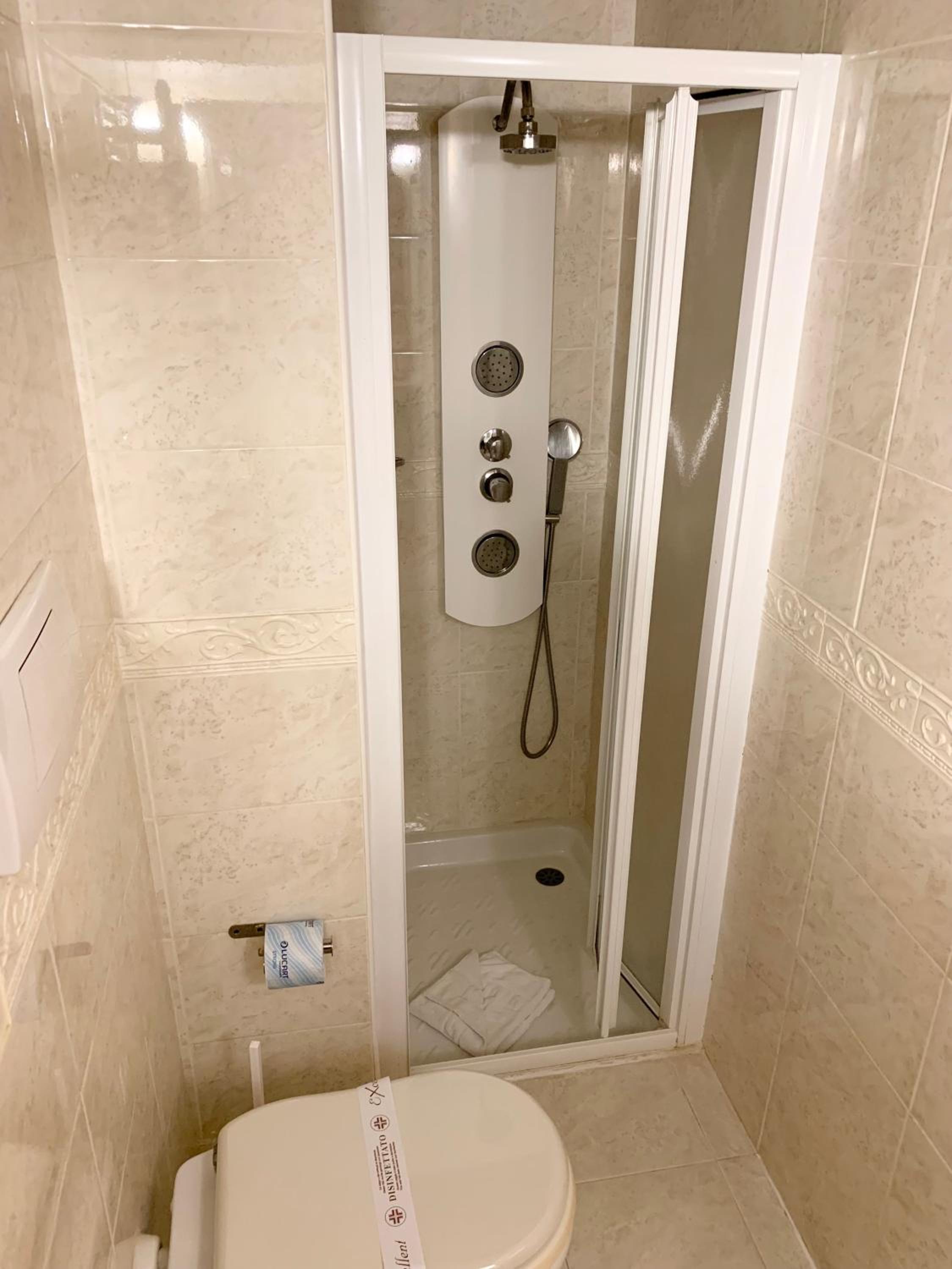 Single Room photo 2
