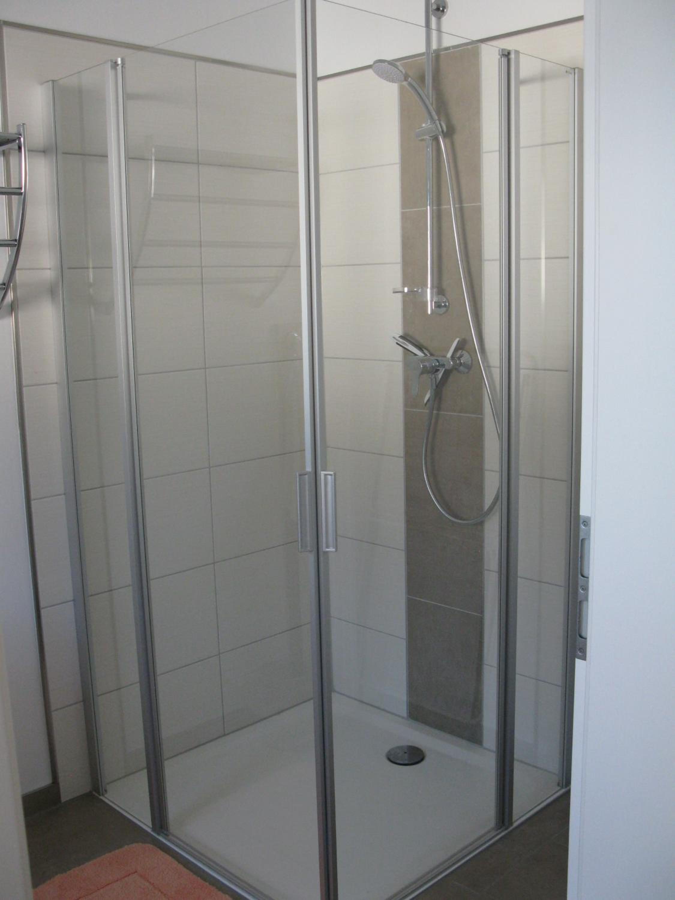 Apartment with Terrace - Photo 9