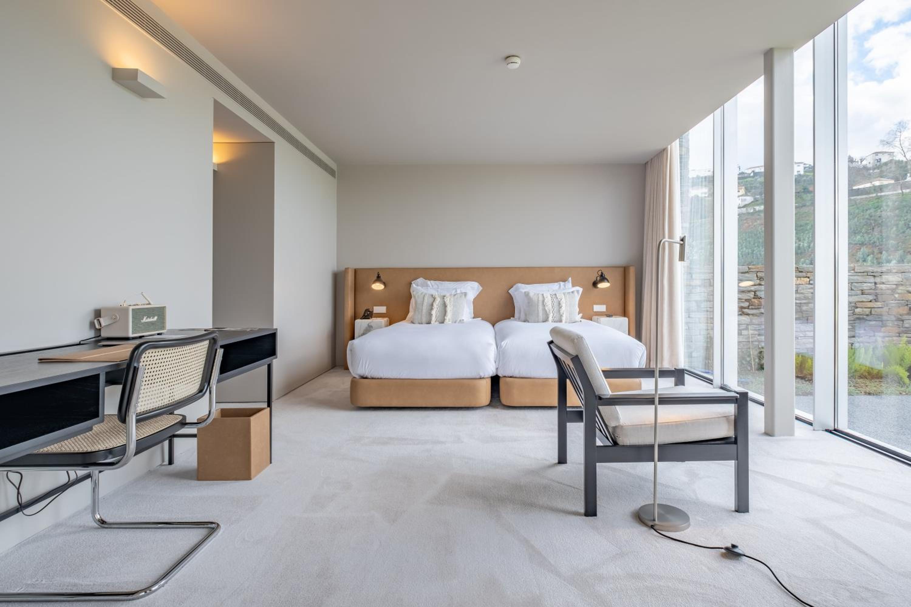 Double Room with Terrace and River View - Photo 3