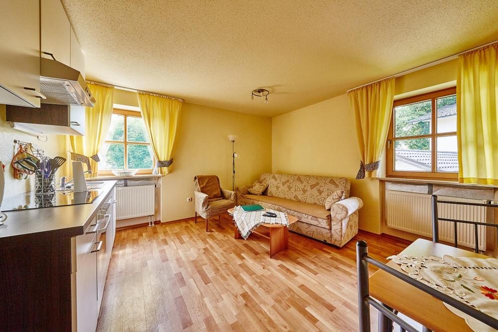 One-Bedroom Apartment photo 2