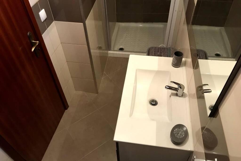 One-Bedroom House - Photo 6