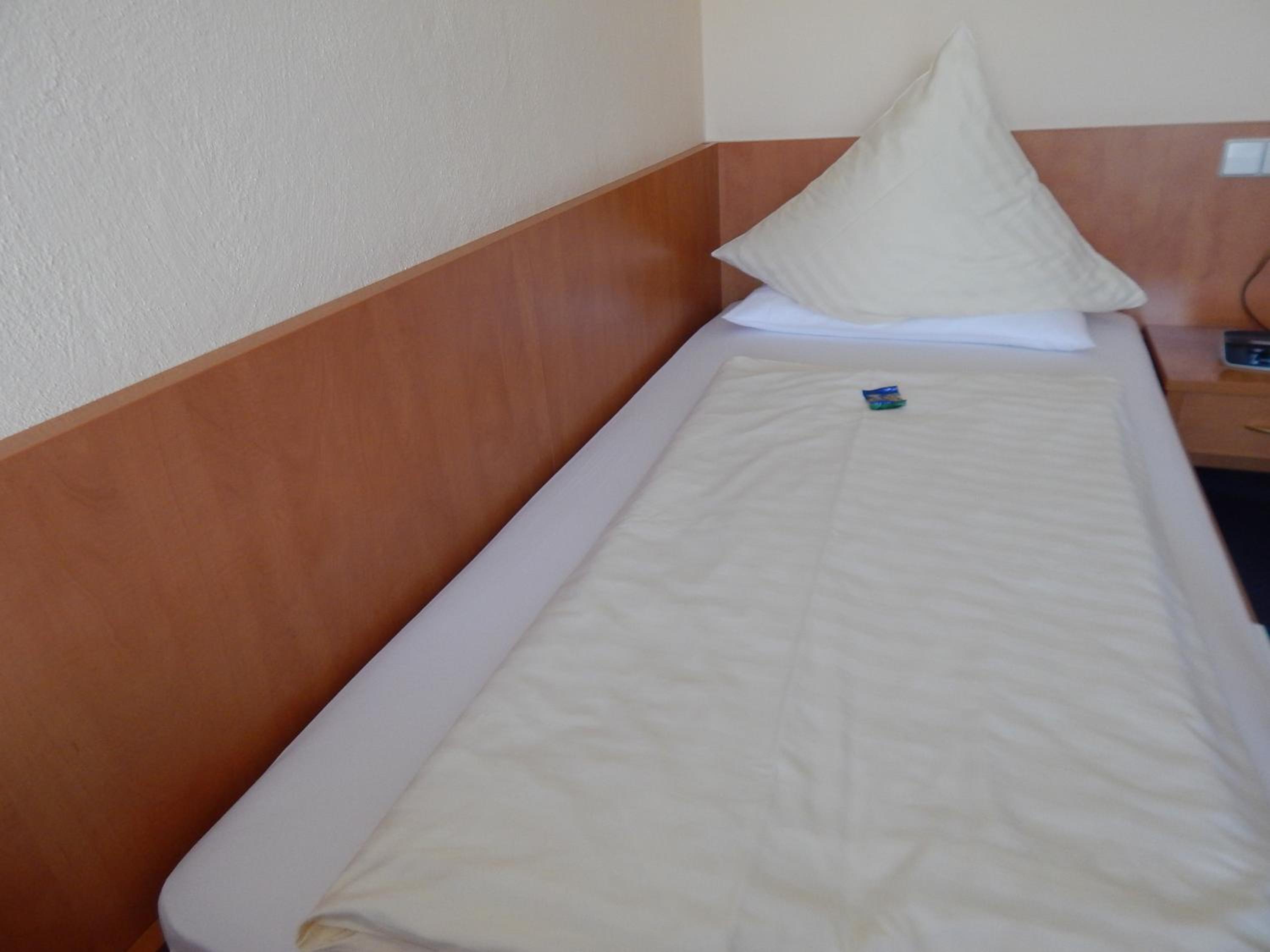 Large Single Room photo 3