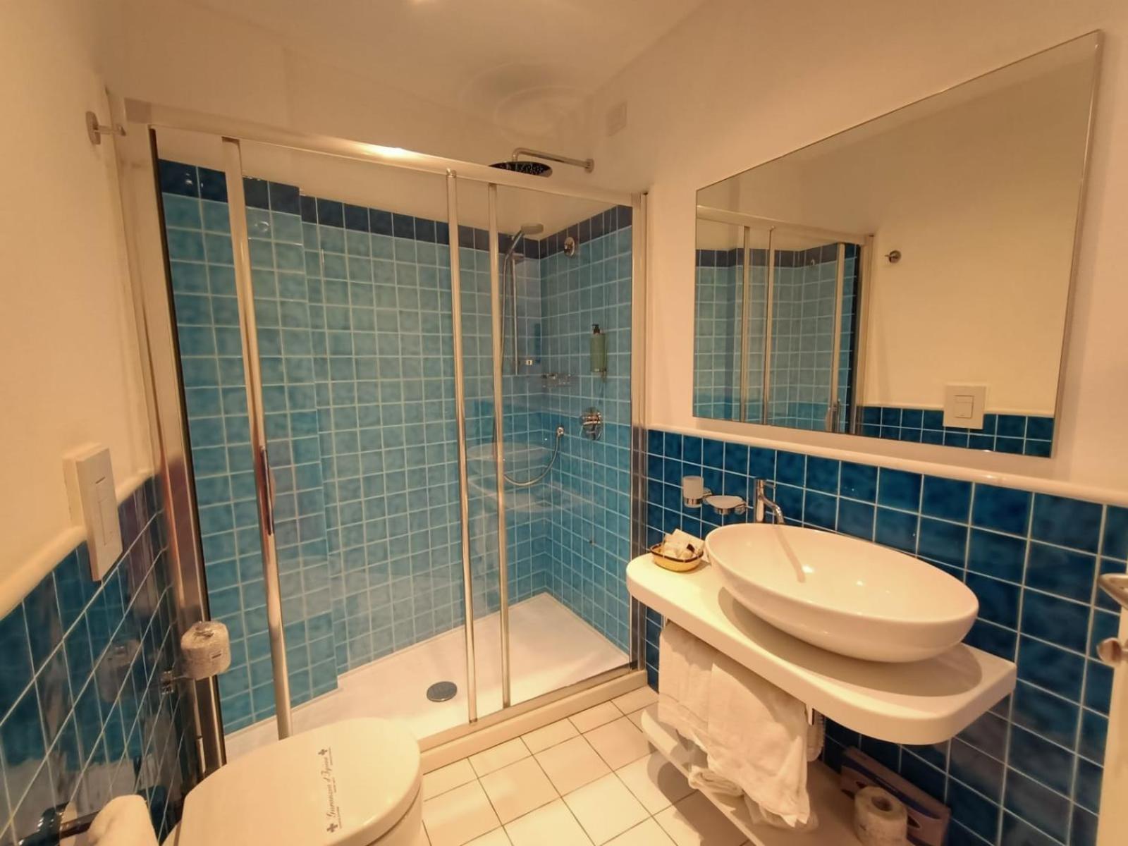 Deluxe Double Room - Photo 16