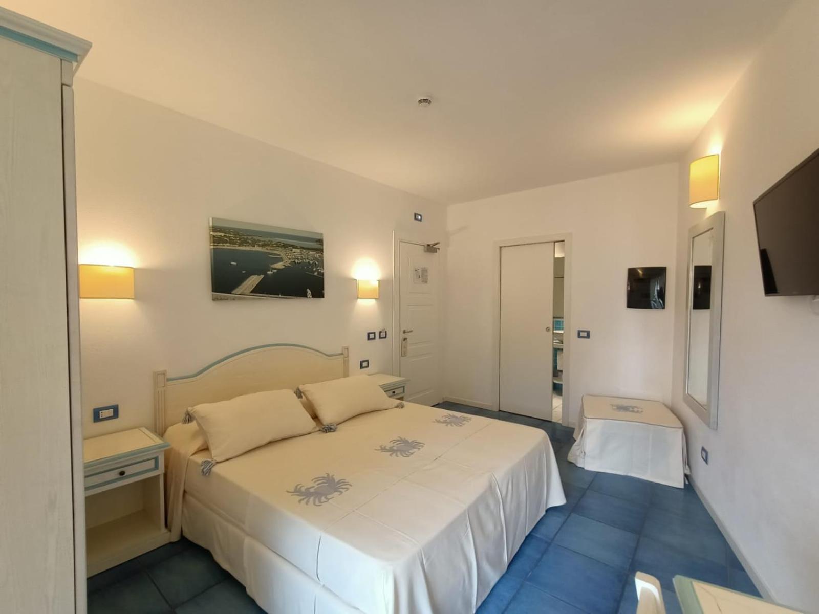Deluxe Double Room - Photo 7