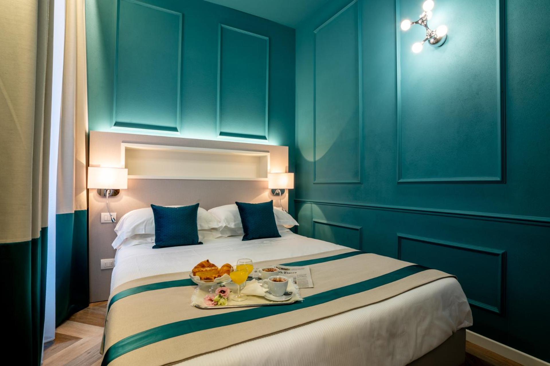 Deluxe Double or Twin Room - Photo 18
